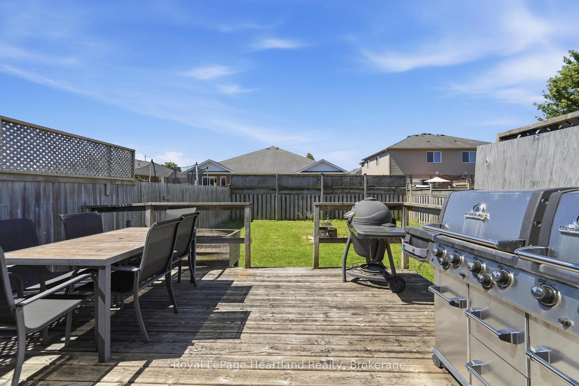 Photo 25 of 480 Mowat Street E, North Perth, Listowel — HOMEH