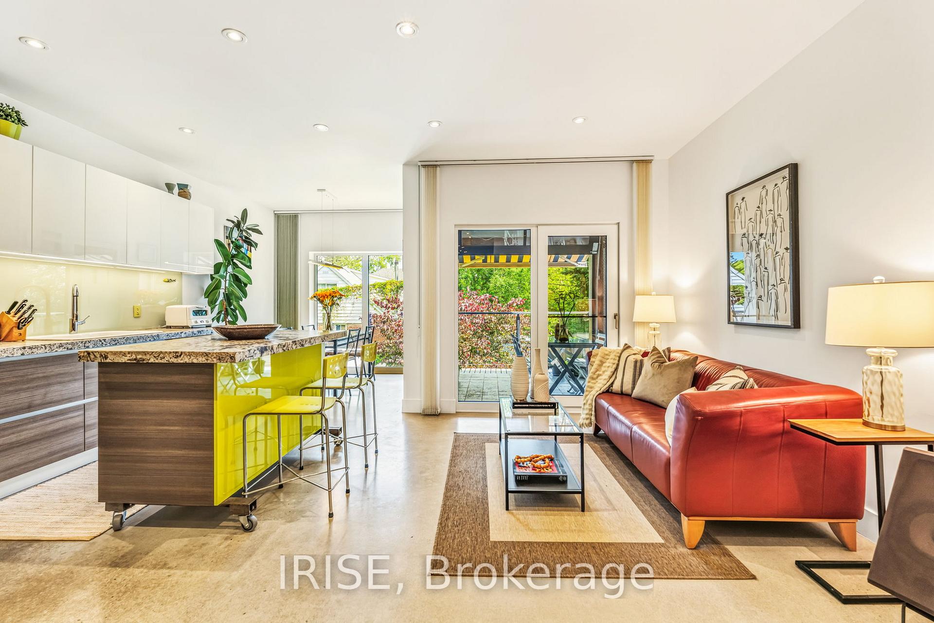Photo 9 of 29 Ash Crescent, Etobicoke, Long Branch — HOMEH