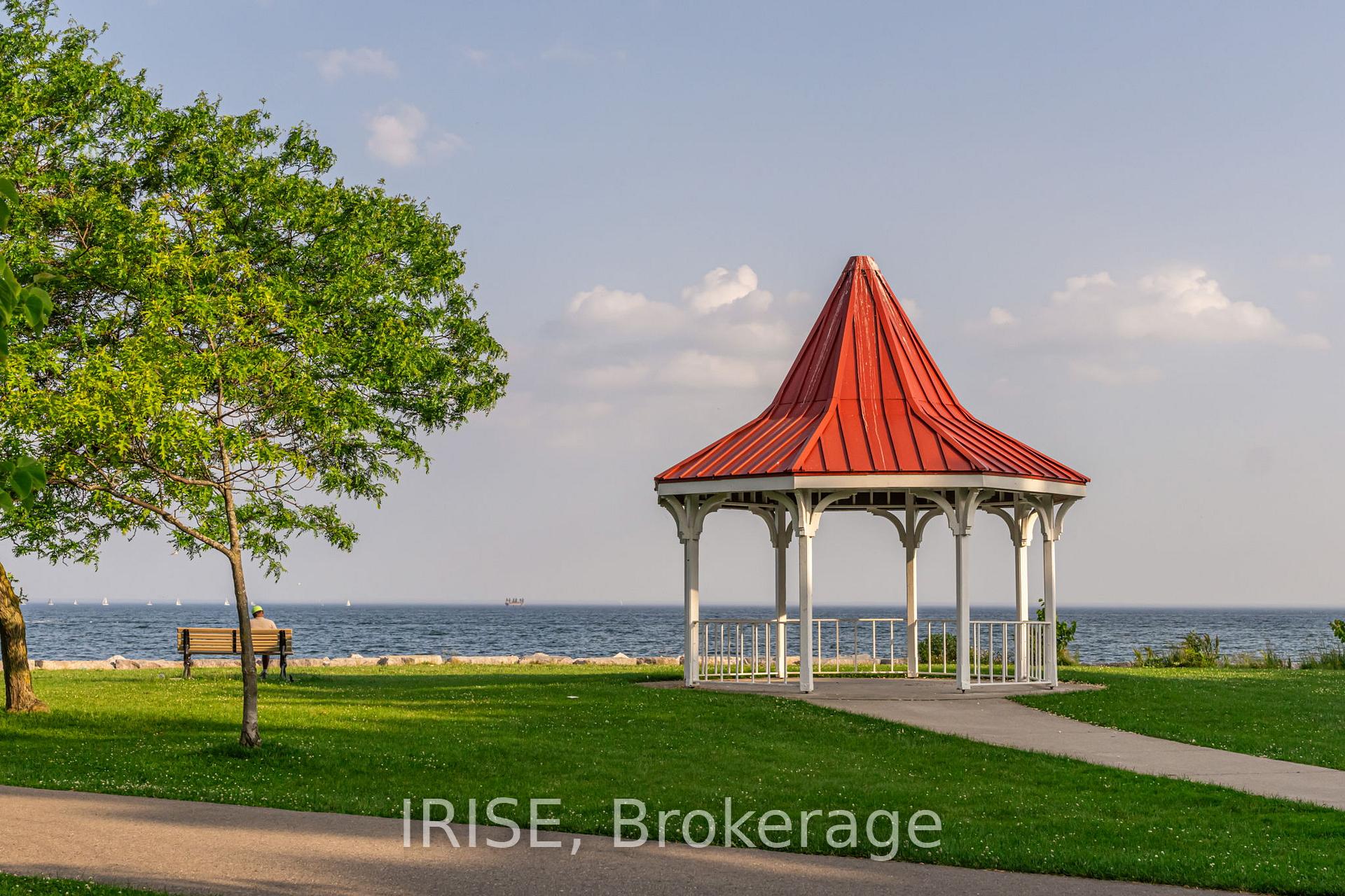 Photo 47 of 29 Ash Crescent, Etobicoke, Long Branch — HOMEH