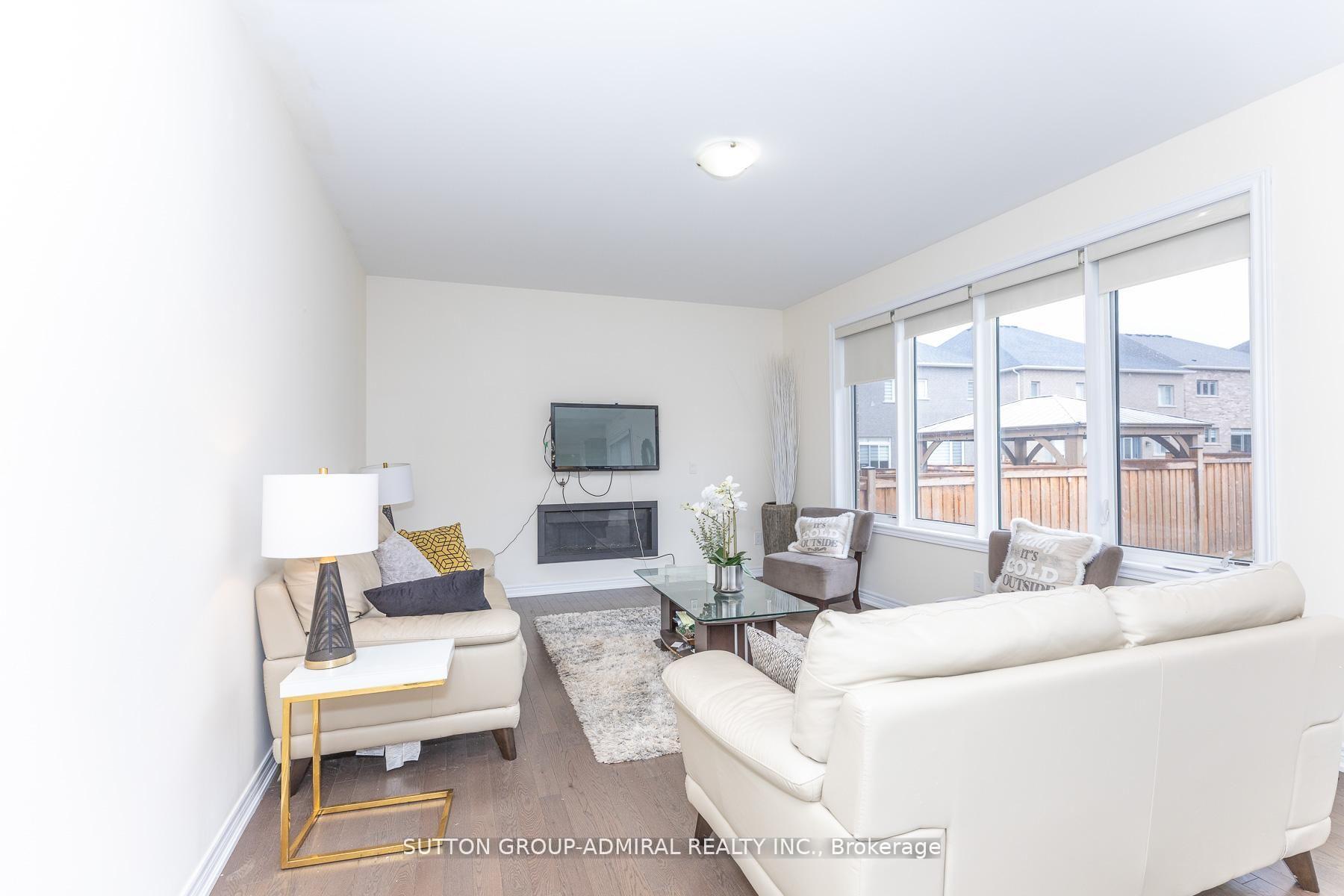 Photo 15 of 30 Albert Spencer Avenue, Caledon, Caledon East — HOMEH