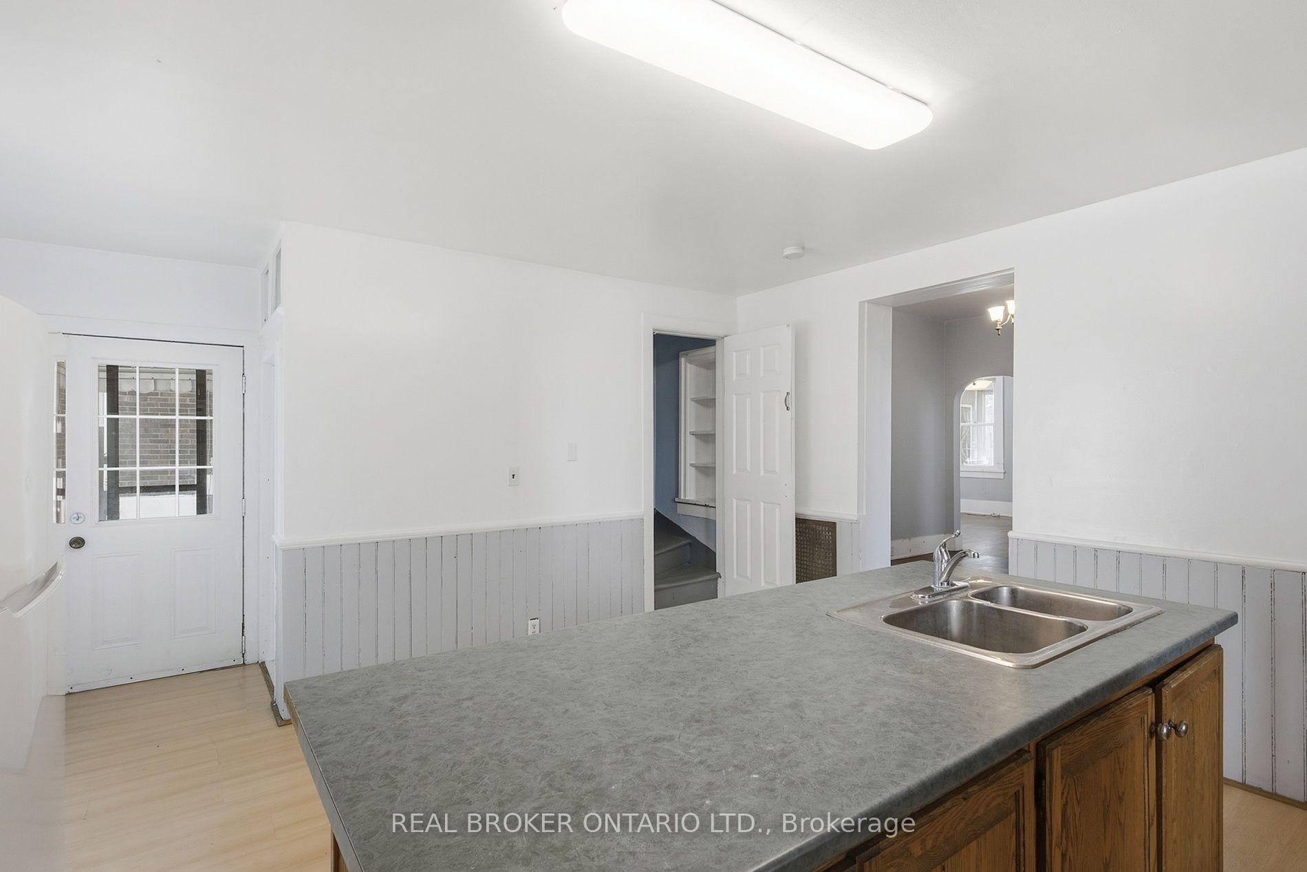 Photo 19 of 162 Joseph Street, Kitchener, City Commercial Core — HOMEH