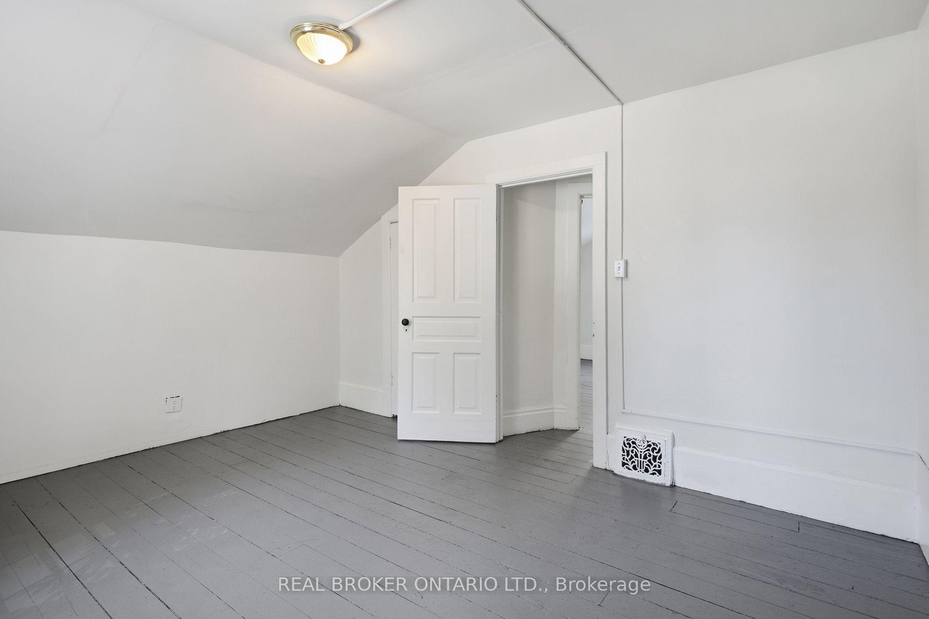 Photo 22 of 162 Joseph Street, Kitchener, City Commercial Core — HOMEH