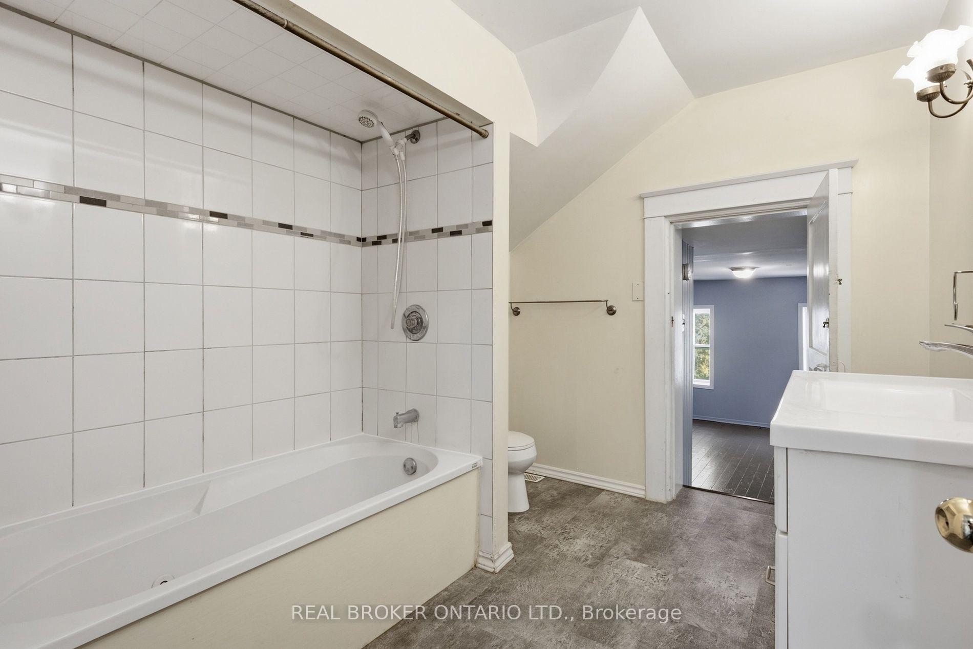 Photo 28 of 162 Joseph Street, Kitchener, City Commercial Core — HOMEH
