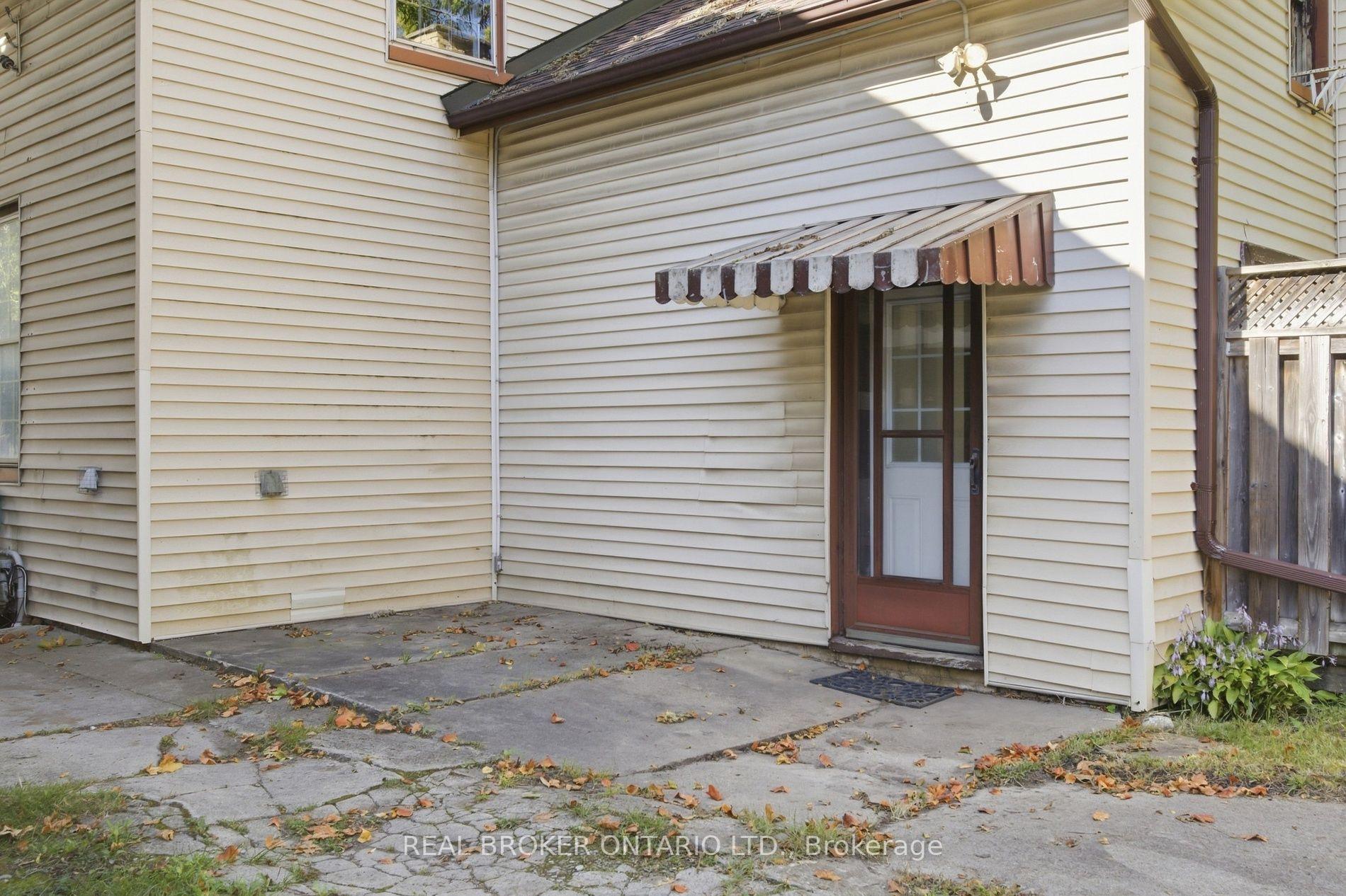Photo 33 of 162 Joseph Street, Kitchener, City Commercial Core — HOMEH