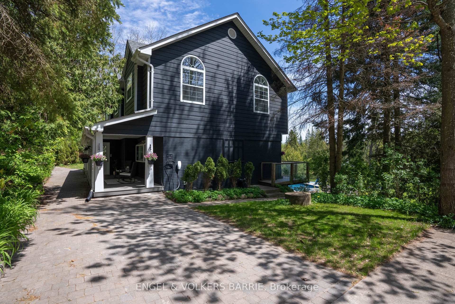 Photo 2 of 1441 Hendrie Road, Springwater, Rural Springwater — HOMEH