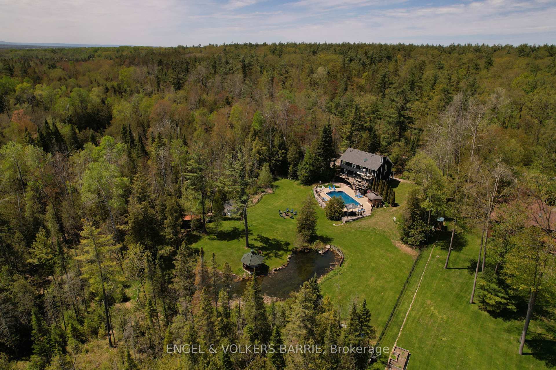 Photo 3 of 1441 Hendrie Road, Springwater, Rural Springwater — HOMEH