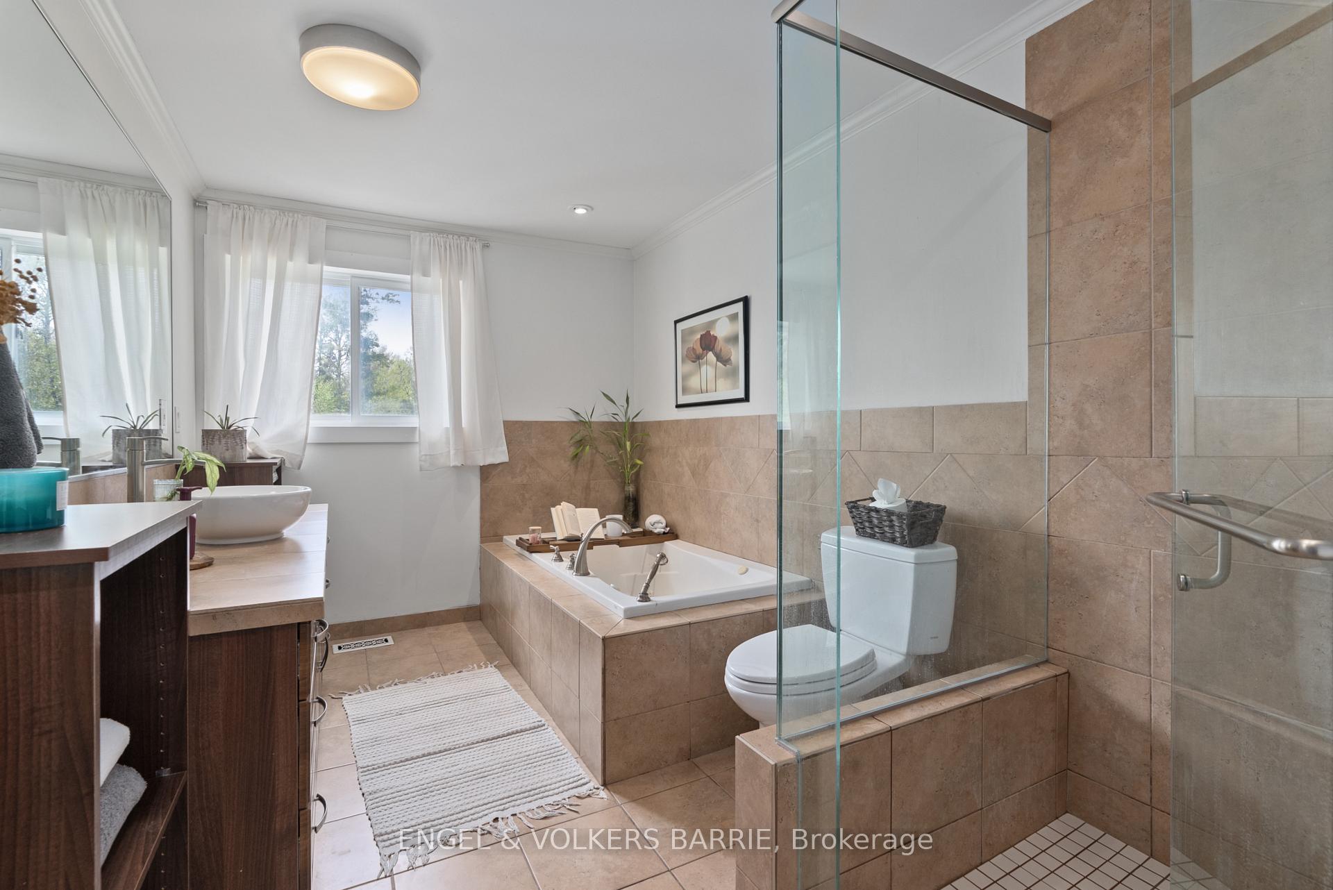 Photo 11 of 1441 Hendrie Road, Springwater, Rural Springwater — HOMEH