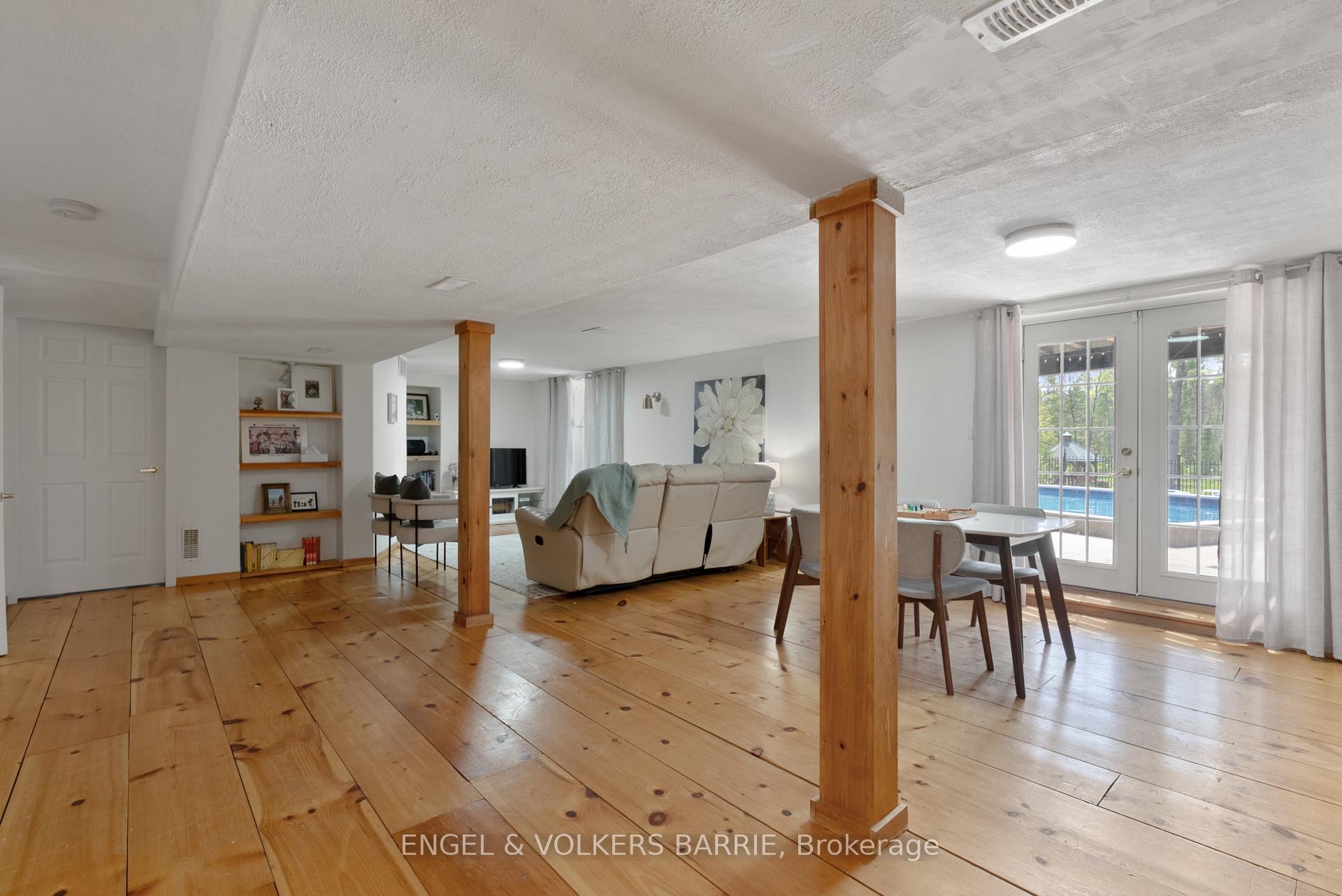Photo 22 of 1441 Hendrie Road, Springwater, Rural Springwater — HOMEH