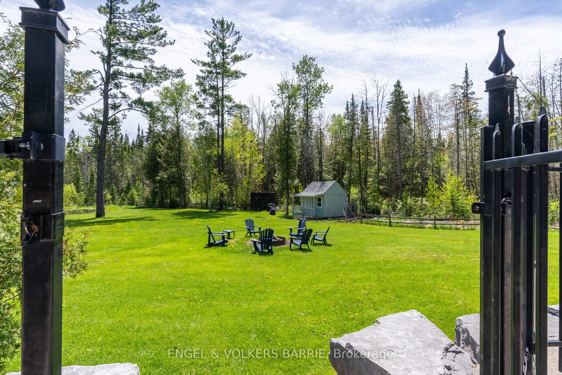 Photo 28 of 1441 Hendrie Road, Springwater, Rural Springwater — HOMEH