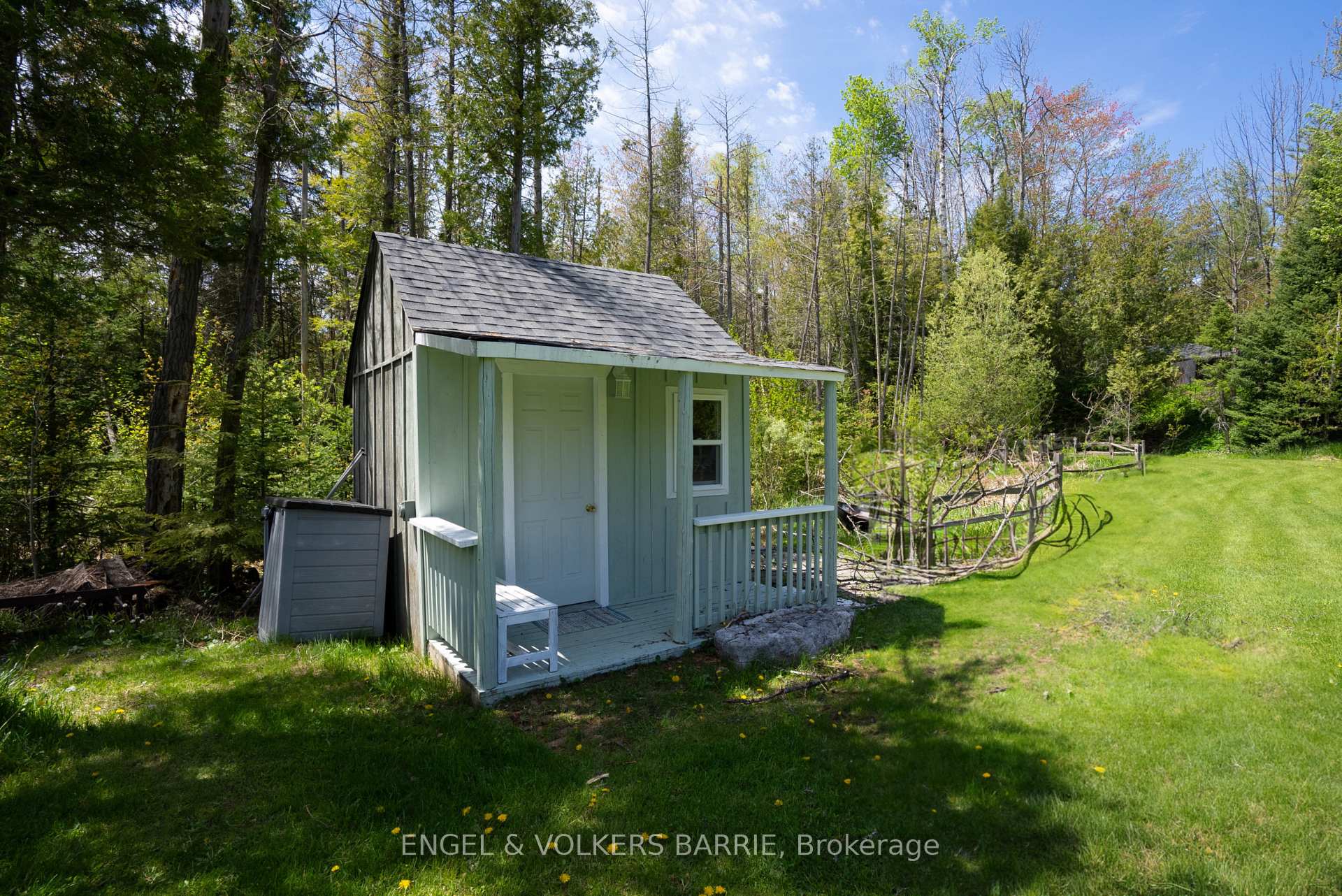 Photo 31 of 1441 Hendrie Road, Springwater, Rural Springwater — HOMEH