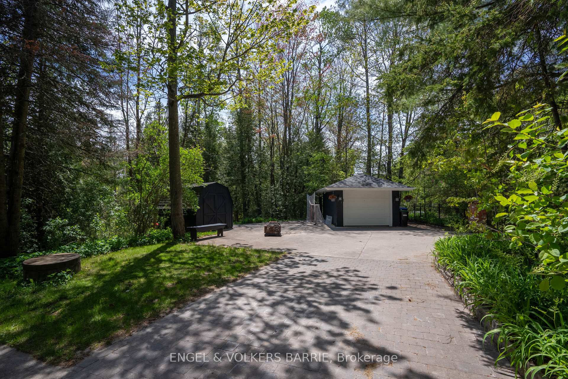 Photo 34 of 1441 Hendrie Road, Springwater, Rural Springwater — HOMEH