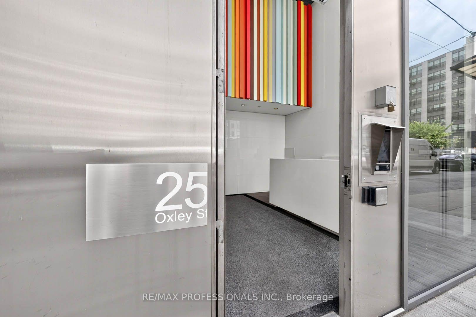 Photo 2 of Unit 907, 25 Oxley Street, Toronto, Waterfront Communities — HOMEH