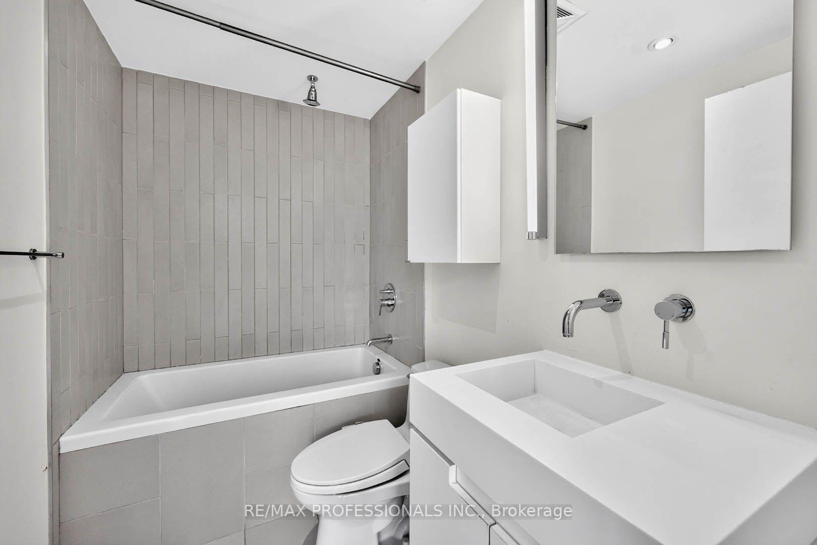 Photo 18 of Unit 907, 25 Oxley Street, Toronto, Waterfront Communities — HOMEH