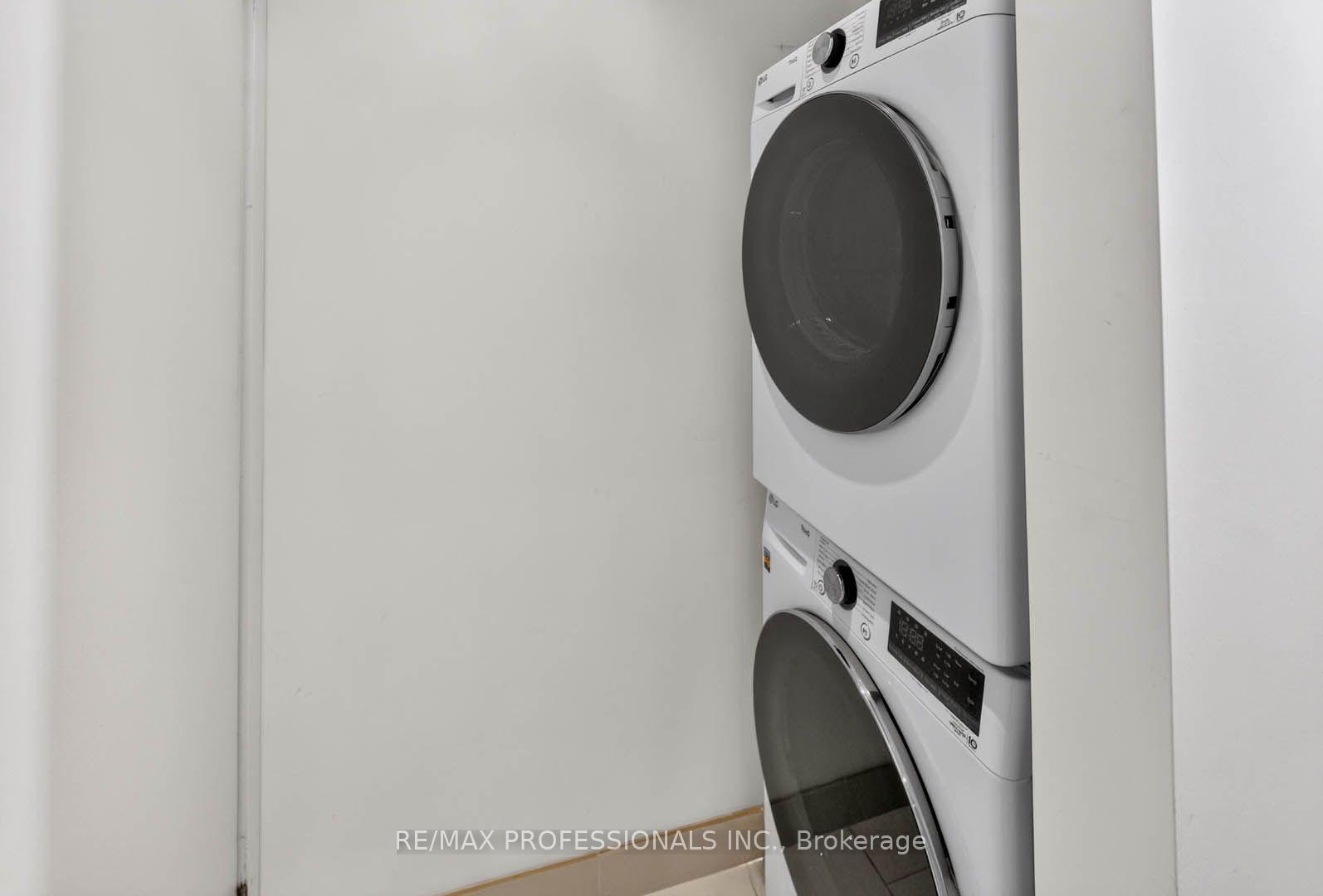 Photo 20 of Unit 907, 25 Oxley Street, Toronto, Waterfront Communities — HOMEH