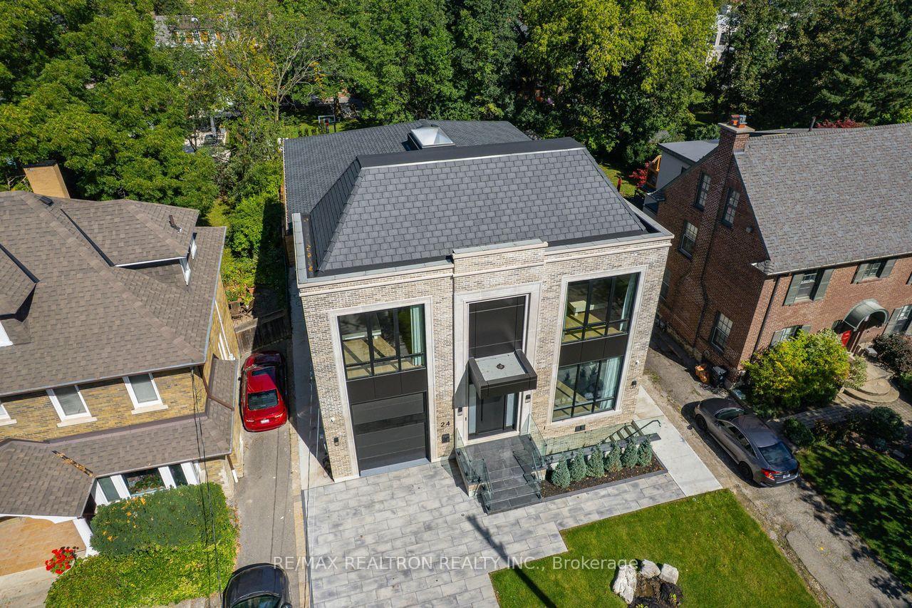 Photo 2 of 24 Strathallan Boulevard, Toronto, Lawrence Park South — HOMEH