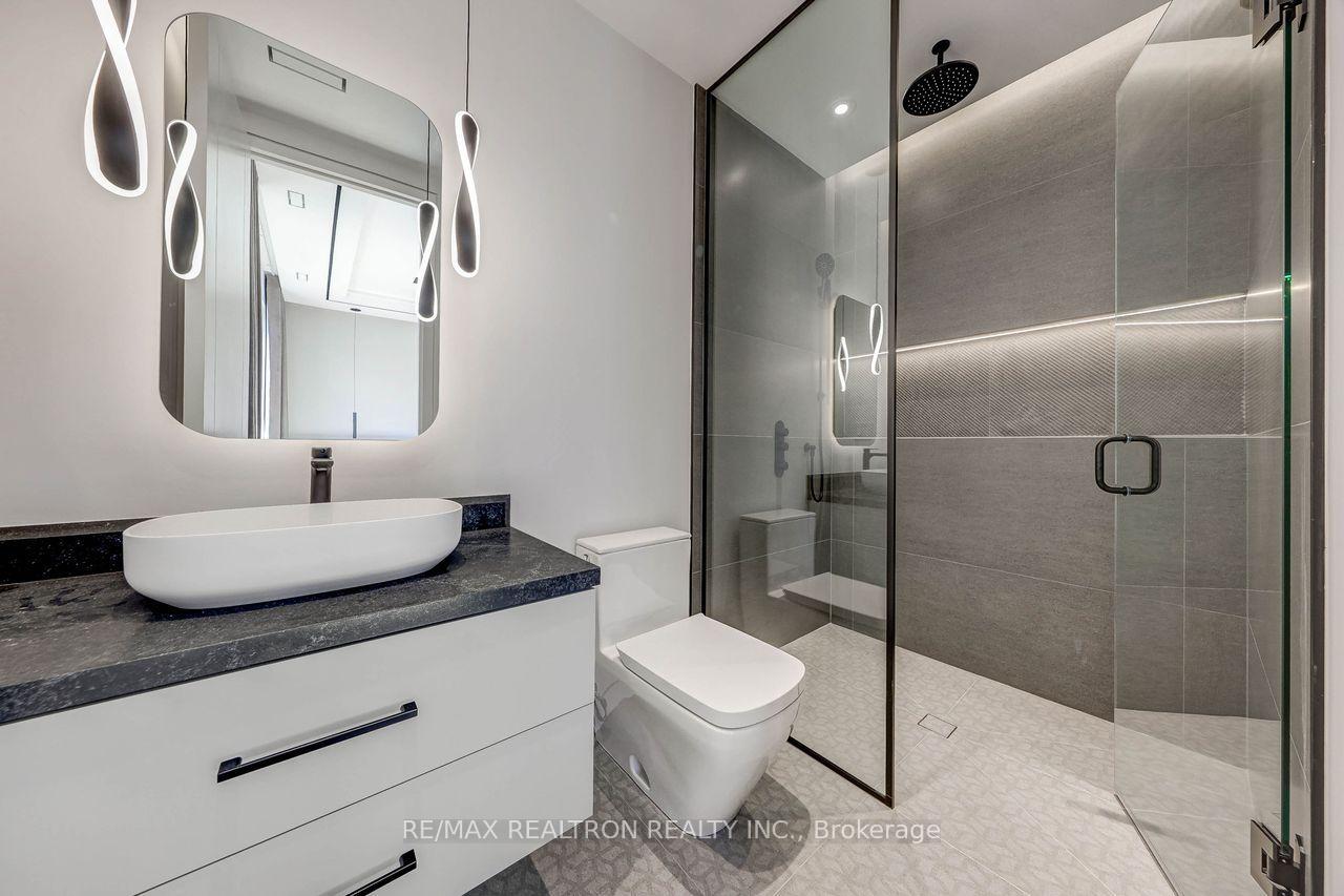 Photo 29 of 24 Strathallan Boulevard, Toronto, Lawrence Park South — HOMEH