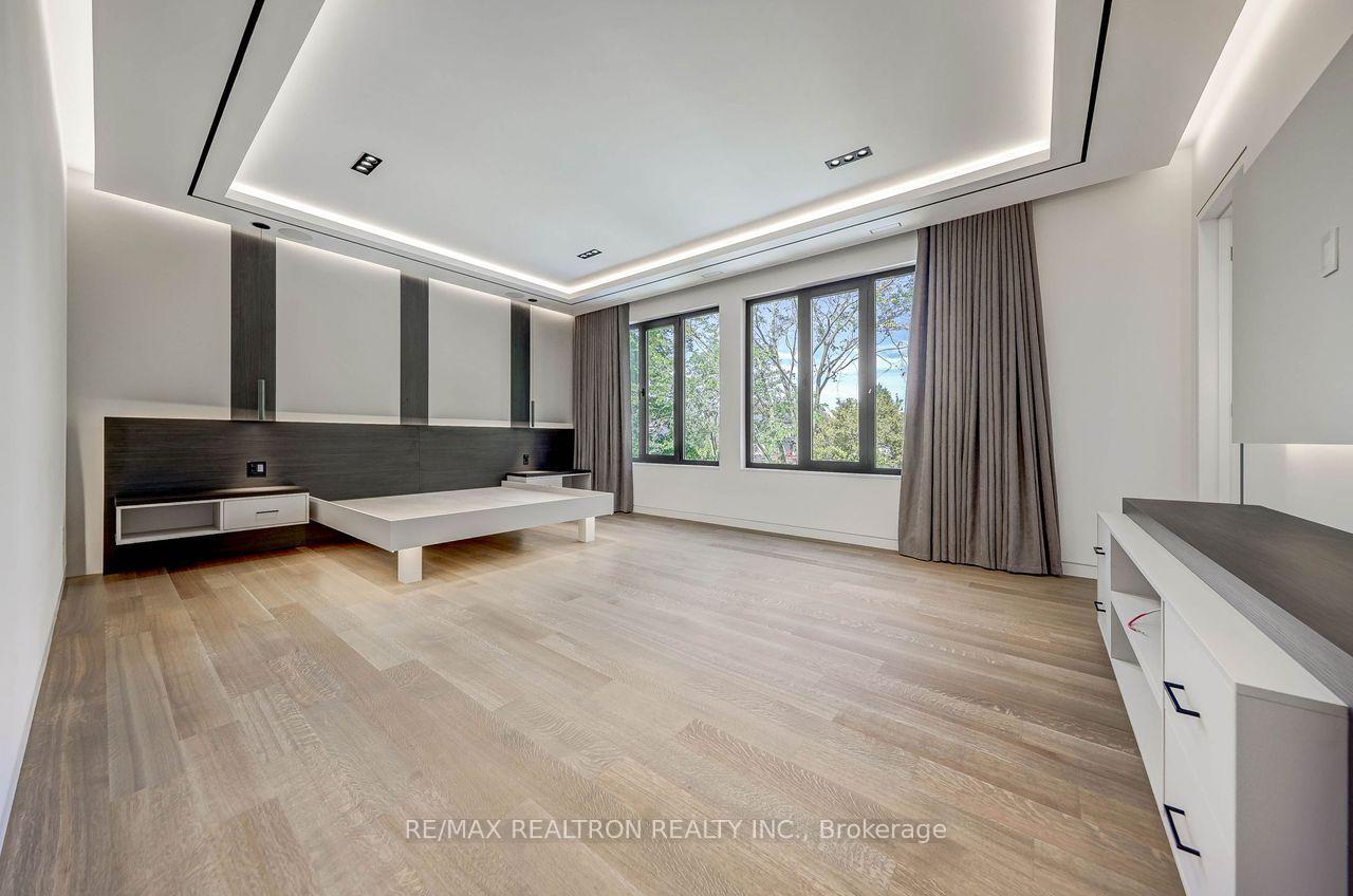 Photo 34 of 24 Strathallan Boulevard, Toronto, Lawrence Park South — HOMEH