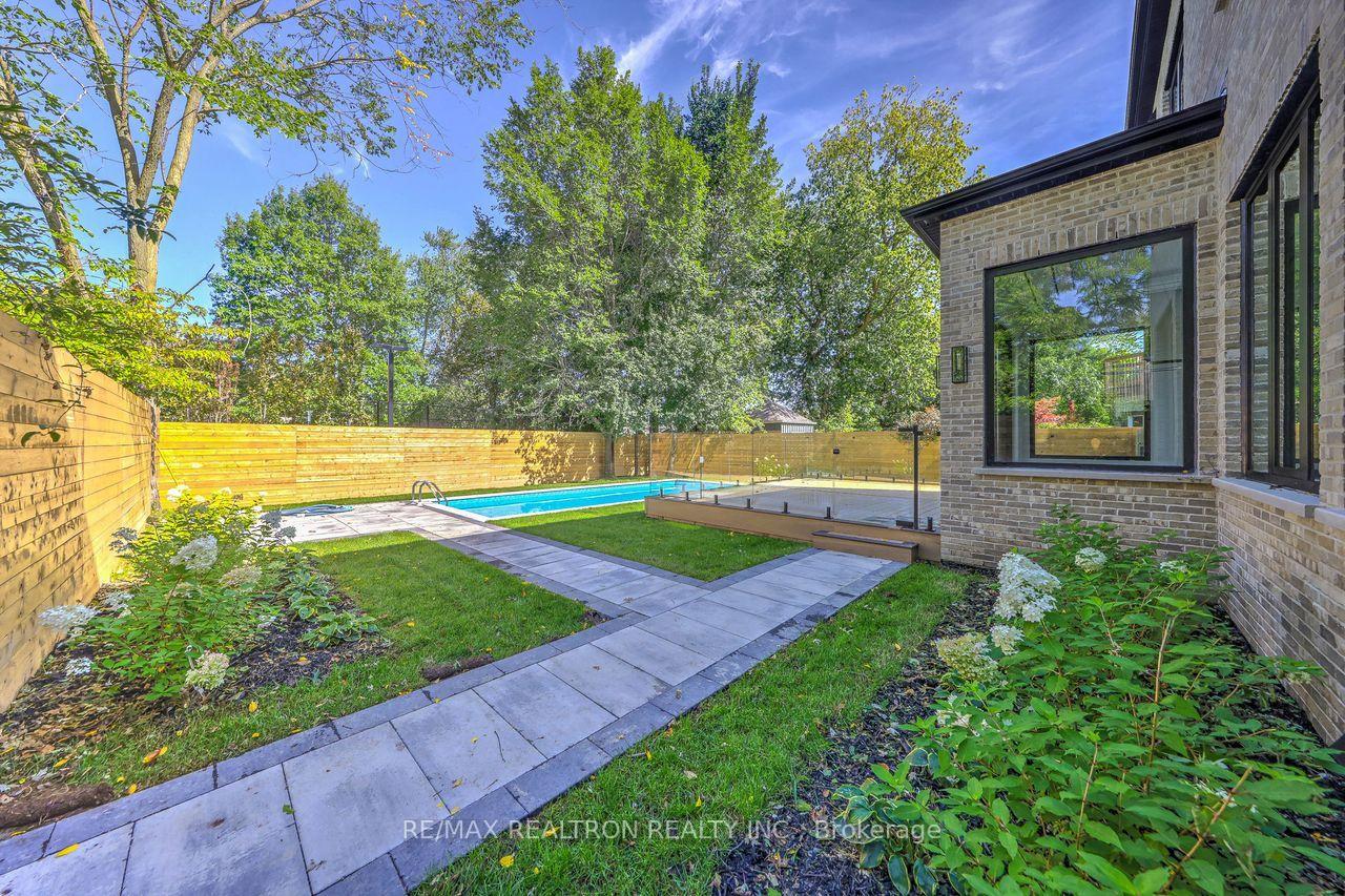 Photo 45 of 24 Strathallan Boulevard, Toronto, Lawrence Park South — HOMEH