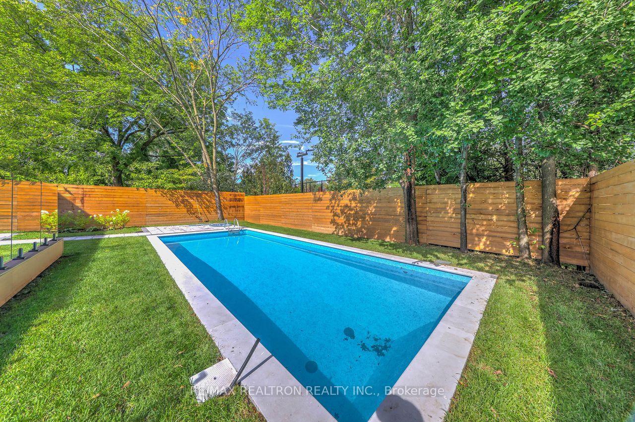 Photo 46 of 24 Strathallan Boulevard, Toronto, Lawrence Park South — HOMEH