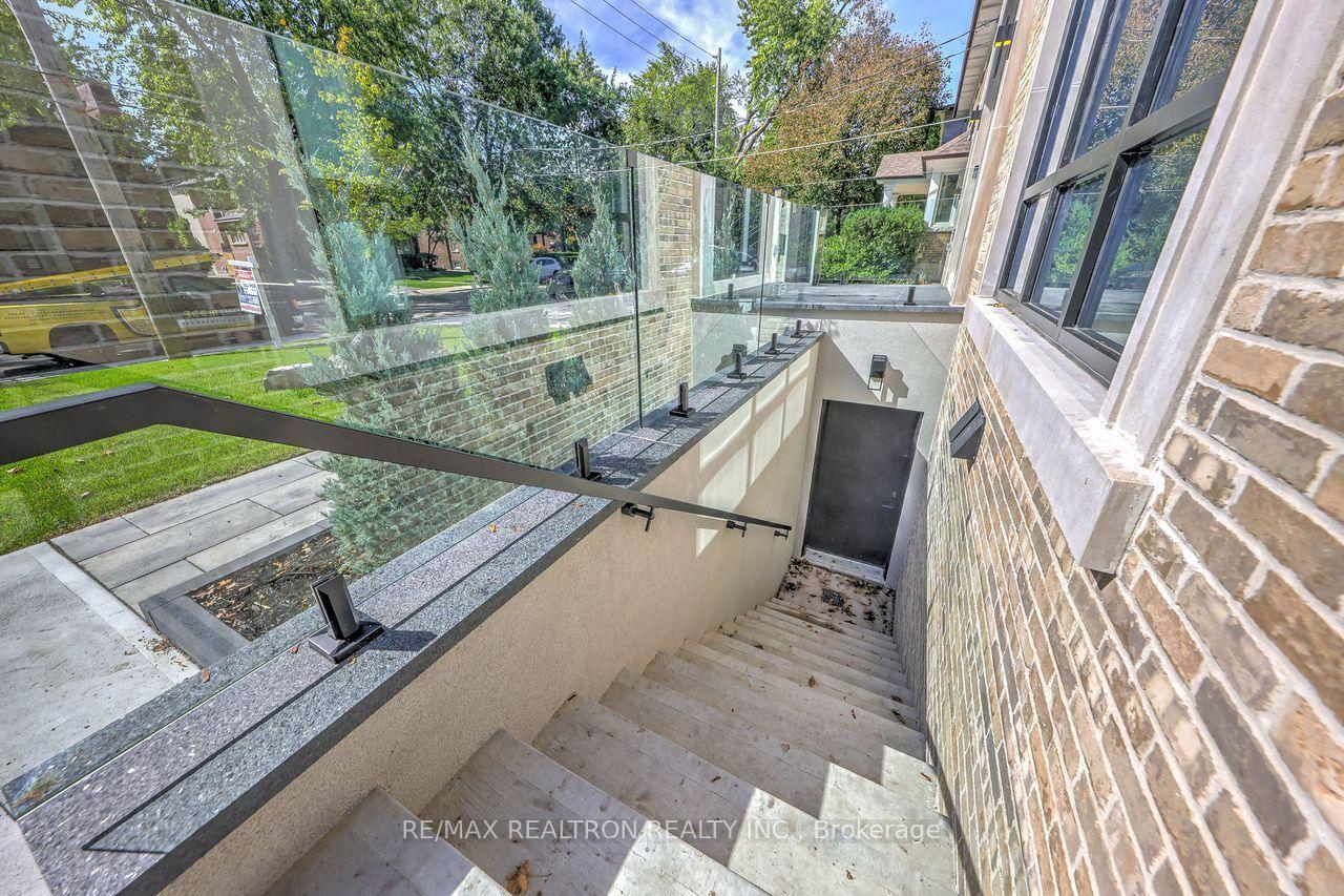 Photo 48 of 24 Strathallan Boulevard, Toronto, Lawrence Park South — HOMEH