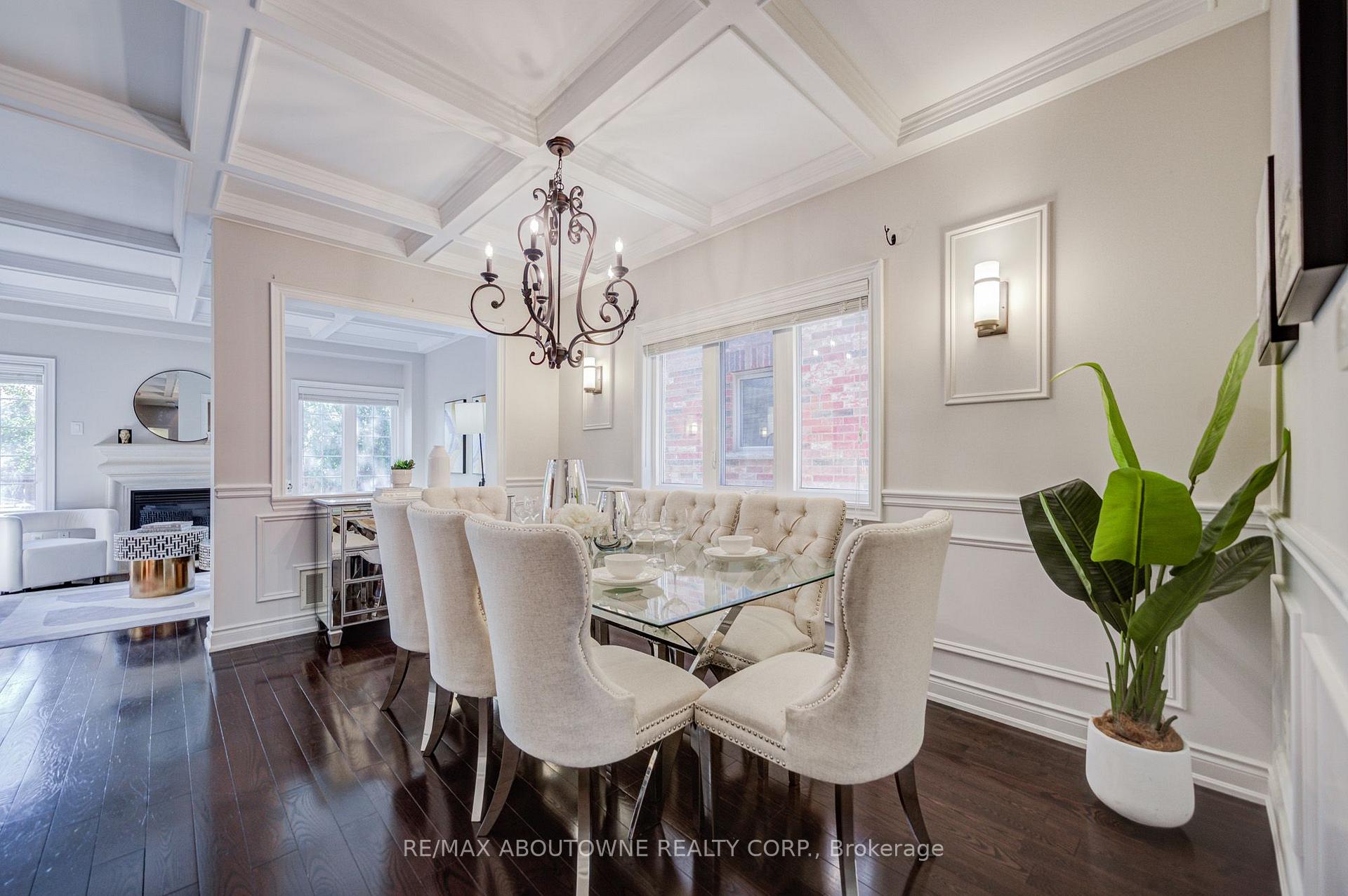 Photo 8 of 4228 Fuller Crescent, Burlington, Alton — HOMEH