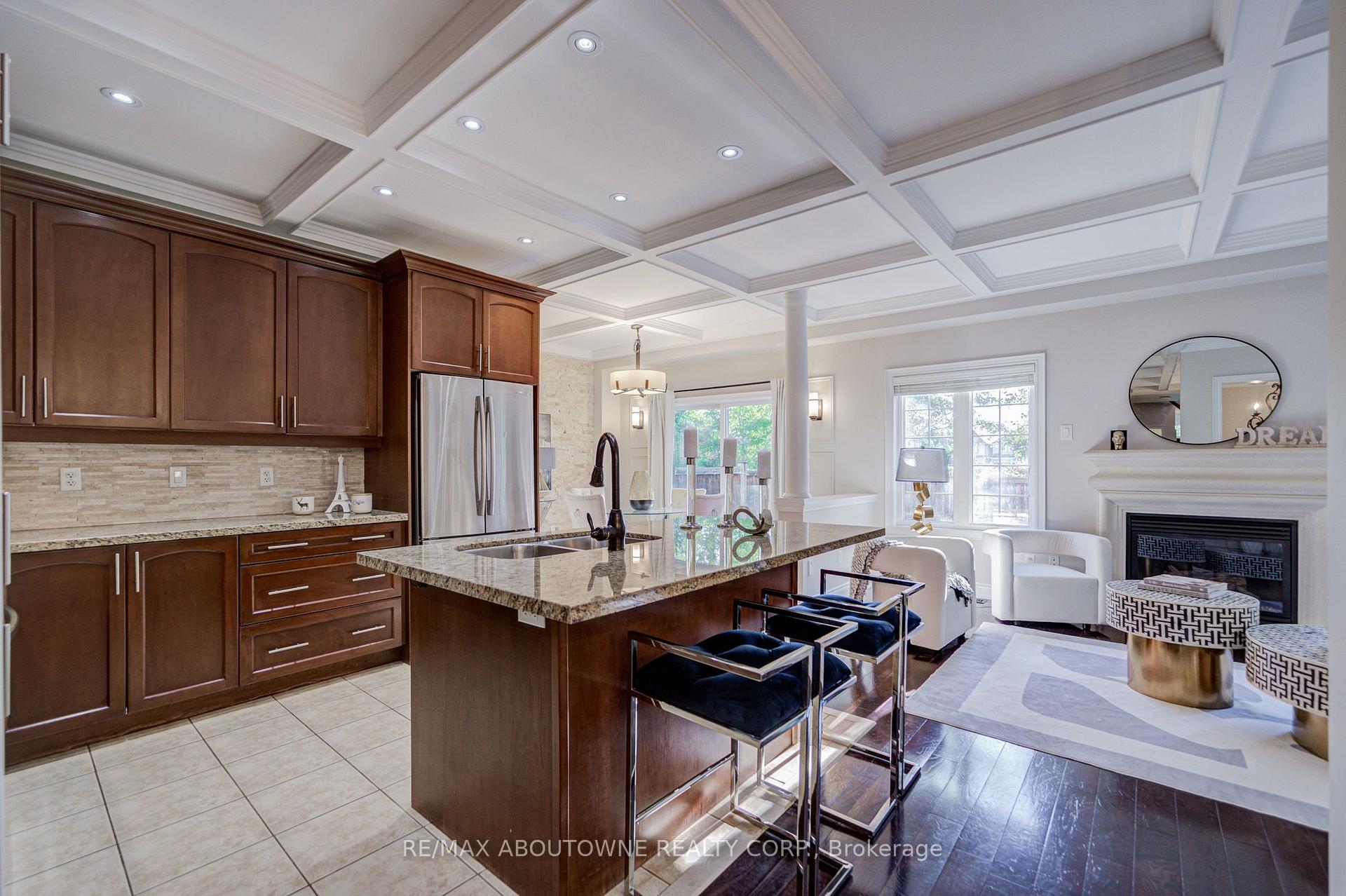 Photo 11 of 4228 Fuller Crescent, Burlington, Alton — HOMEH