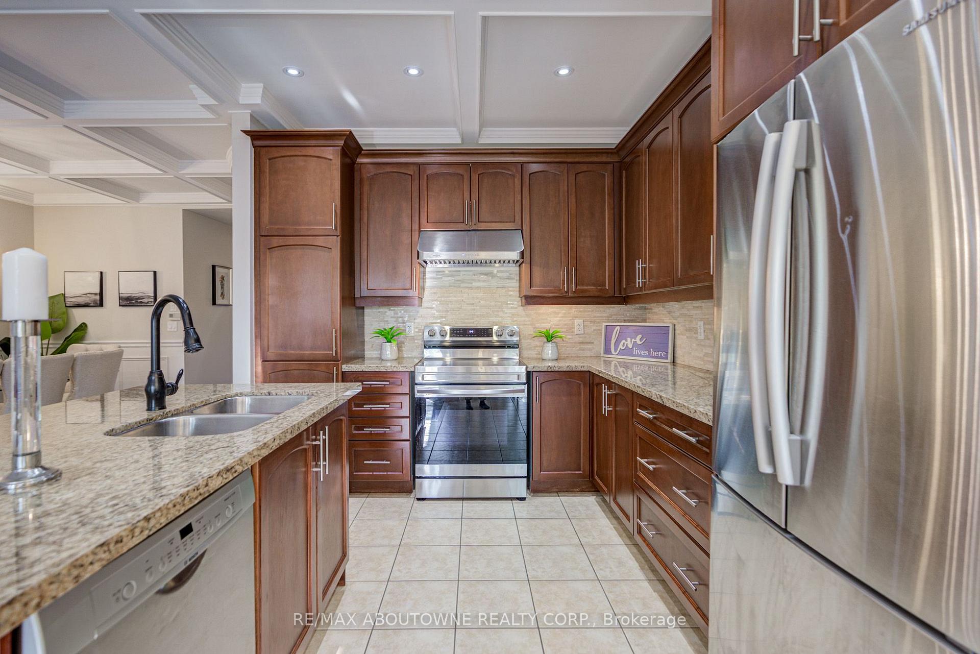 Photo 14 of 4228 Fuller Crescent, Burlington, Alton — HOMEH