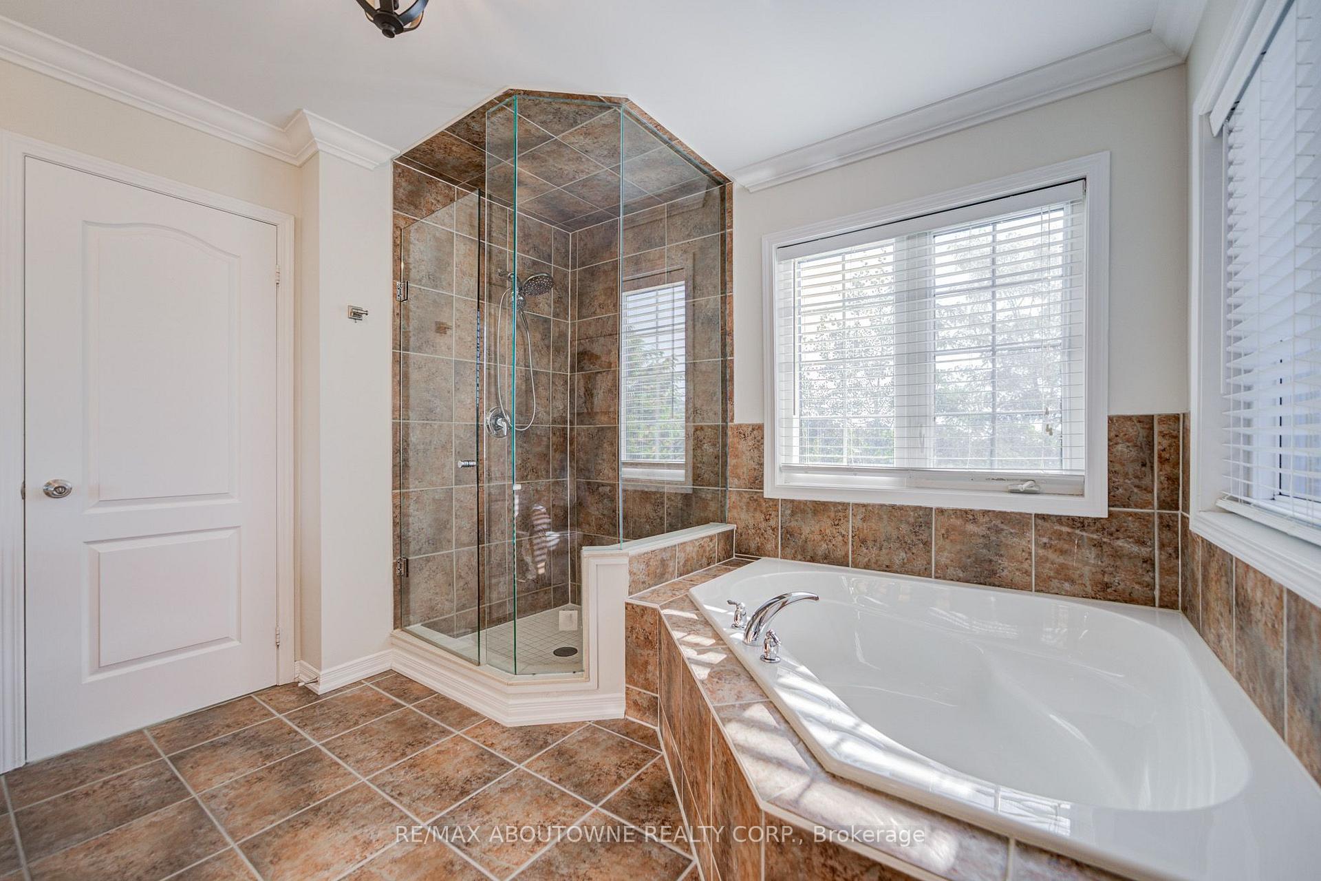 Photo 48 of 4228 Fuller Crescent, Burlington, Alton — HOMEH