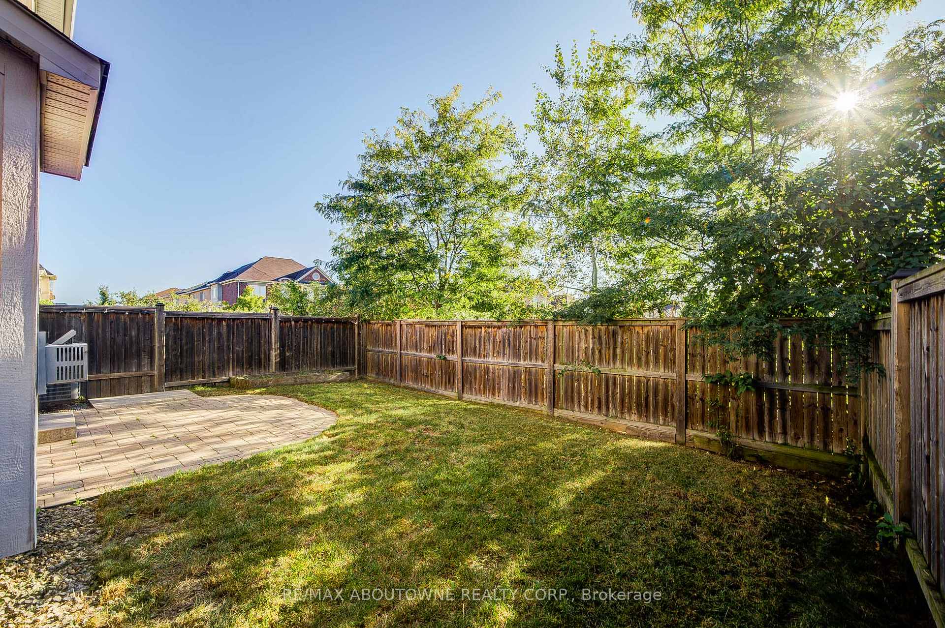 Photo 49 of 4228 Fuller Crescent, Burlington, Alton — HOMEH