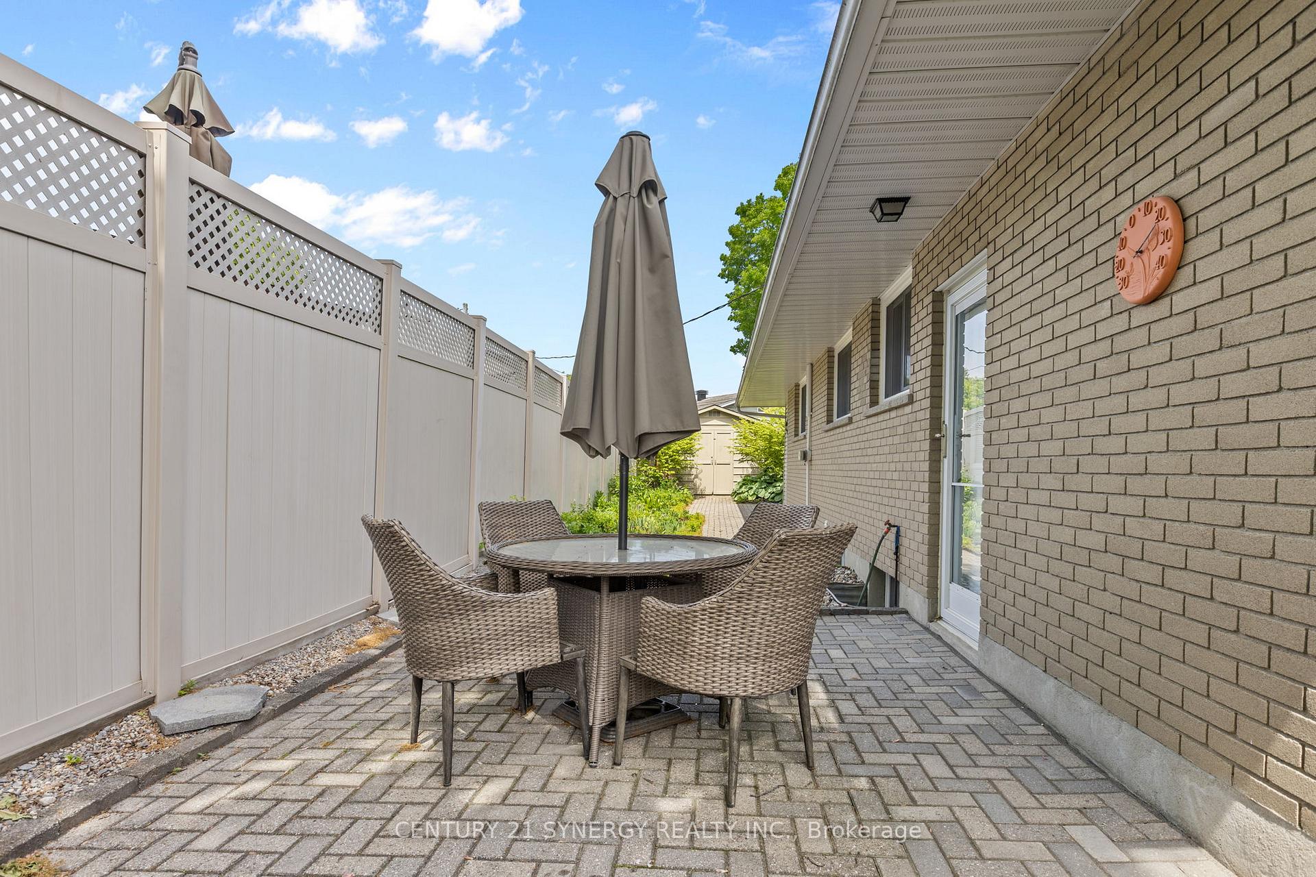 Photo 36 of 3 Auburn Street, Ottawa, Lynwood Village — HOMEH