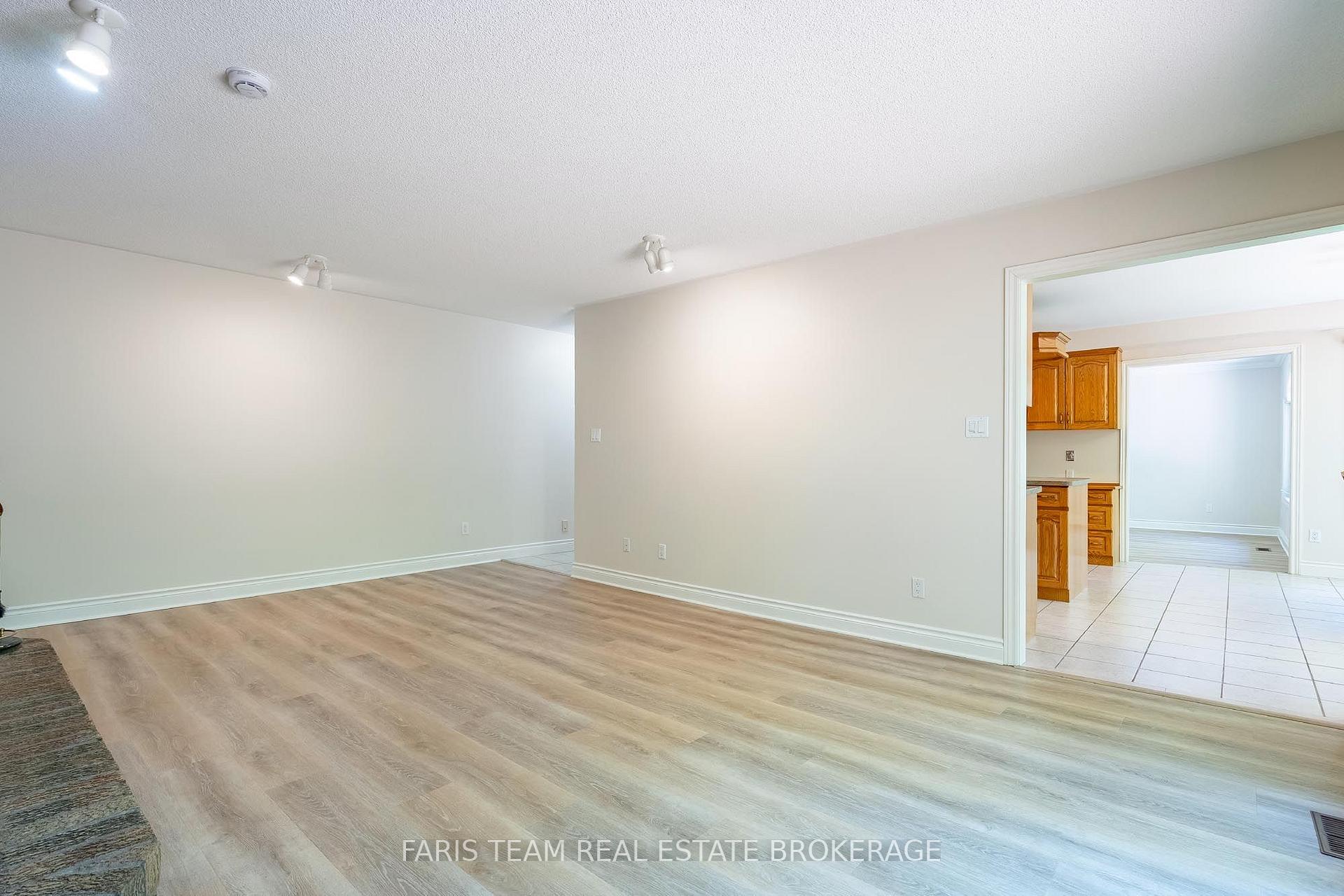 Photo 15 of 2088 Wilkinson Street, Innisfil, Rural Innisfil — HOMEH