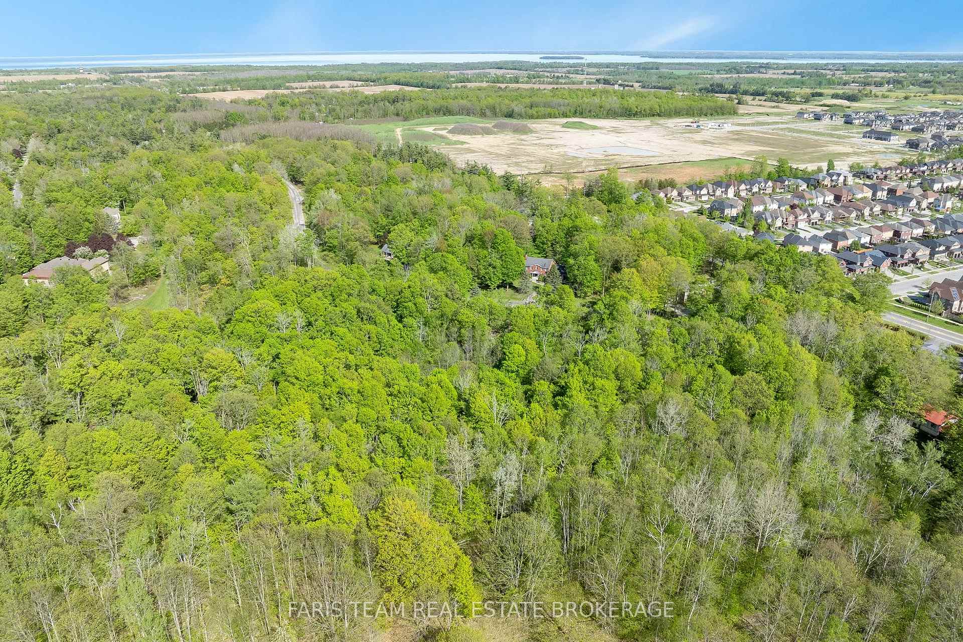 Photo 44 of 2088 Wilkinson Street, Innisfil, Rural Innisfil — HOMEH