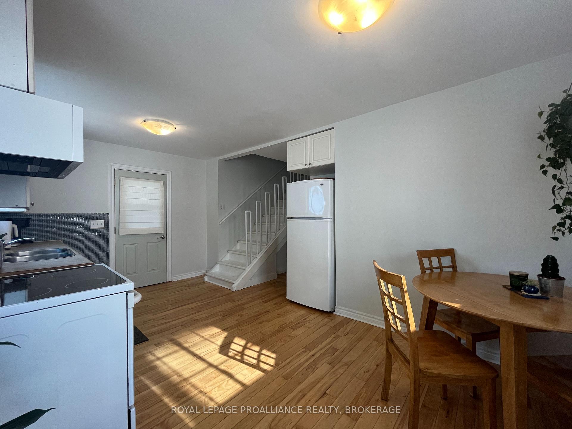 Photo 30 of 7 Third Avenue, Kingston, East of Sir John A. Blvd — HOMEH