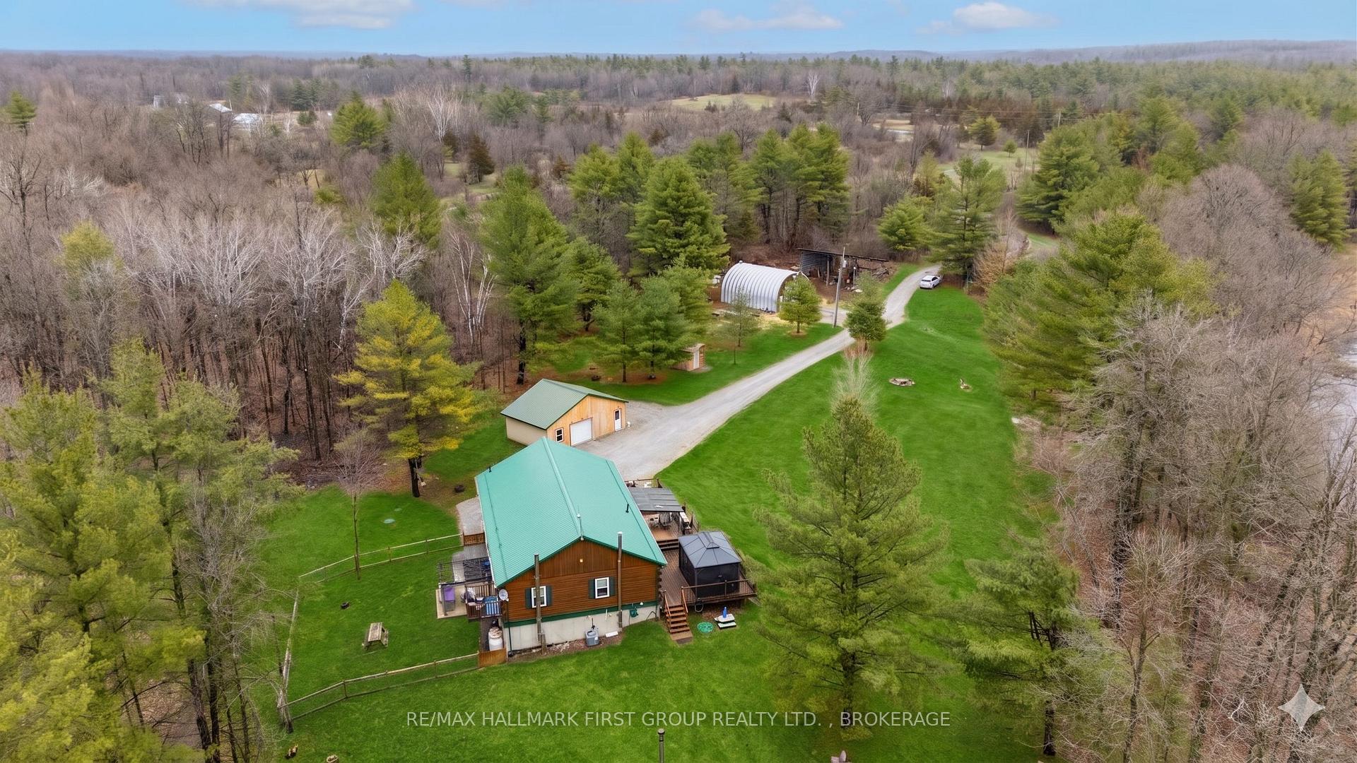 Photo 3 of 2723 Desert Lake Road, Frontenac, Frontenac South — HOMEH