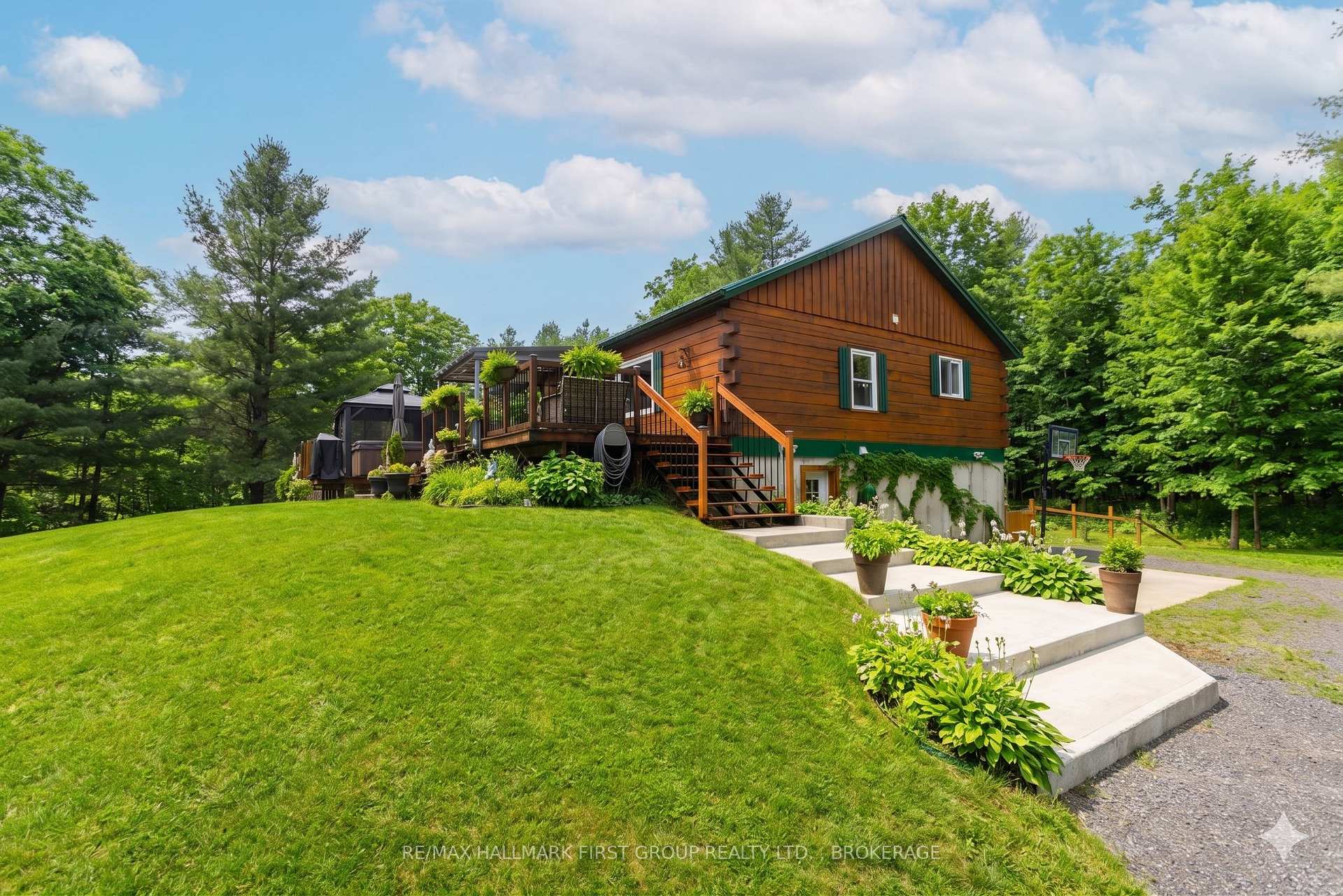 Photo 4 of 2723 Desert Lake Road, Frontenac, Frontenac South — HOMEH