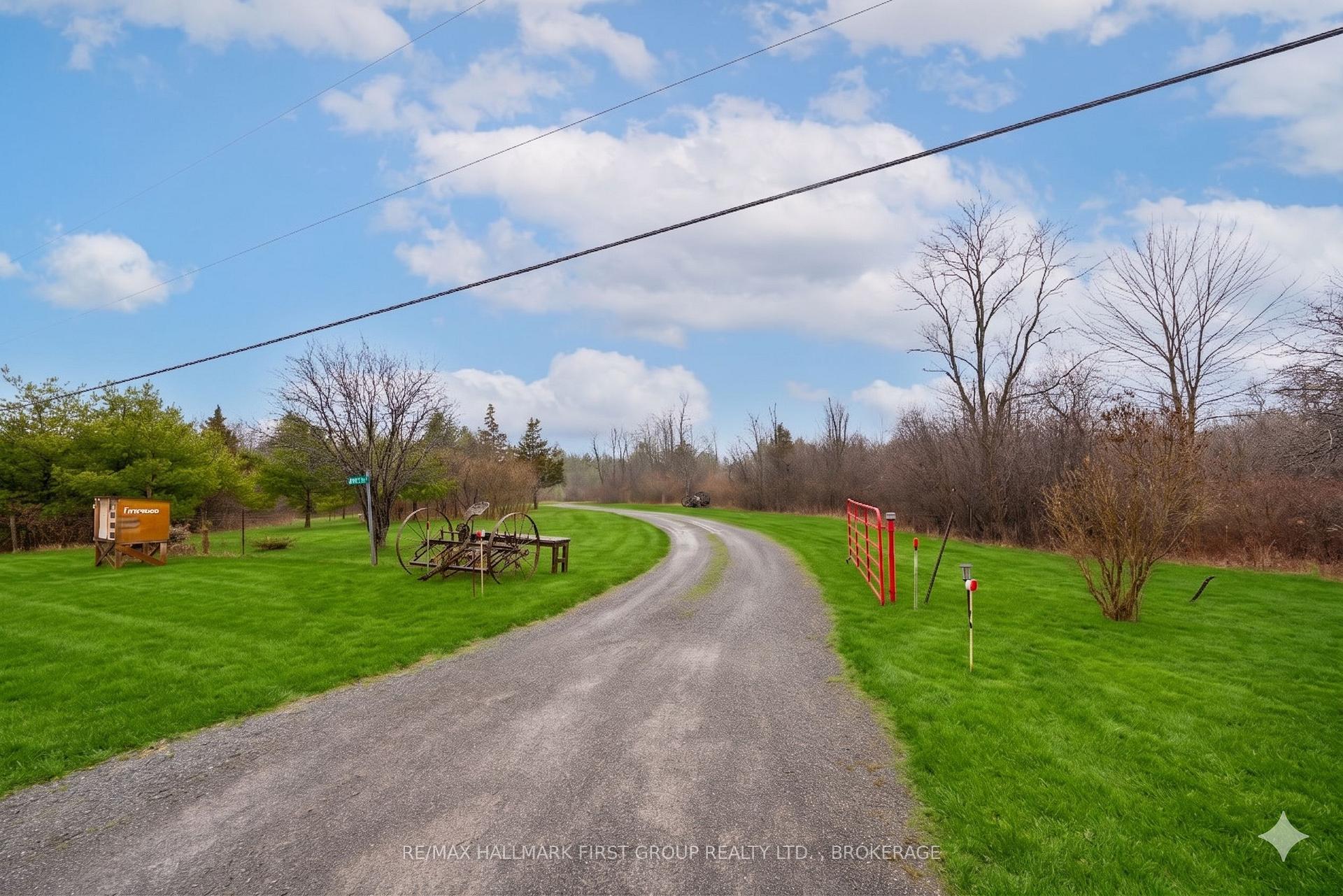 Photo 5 of 2723 Desert Lake Road, Frontenac, Frontenac South — HOMEH