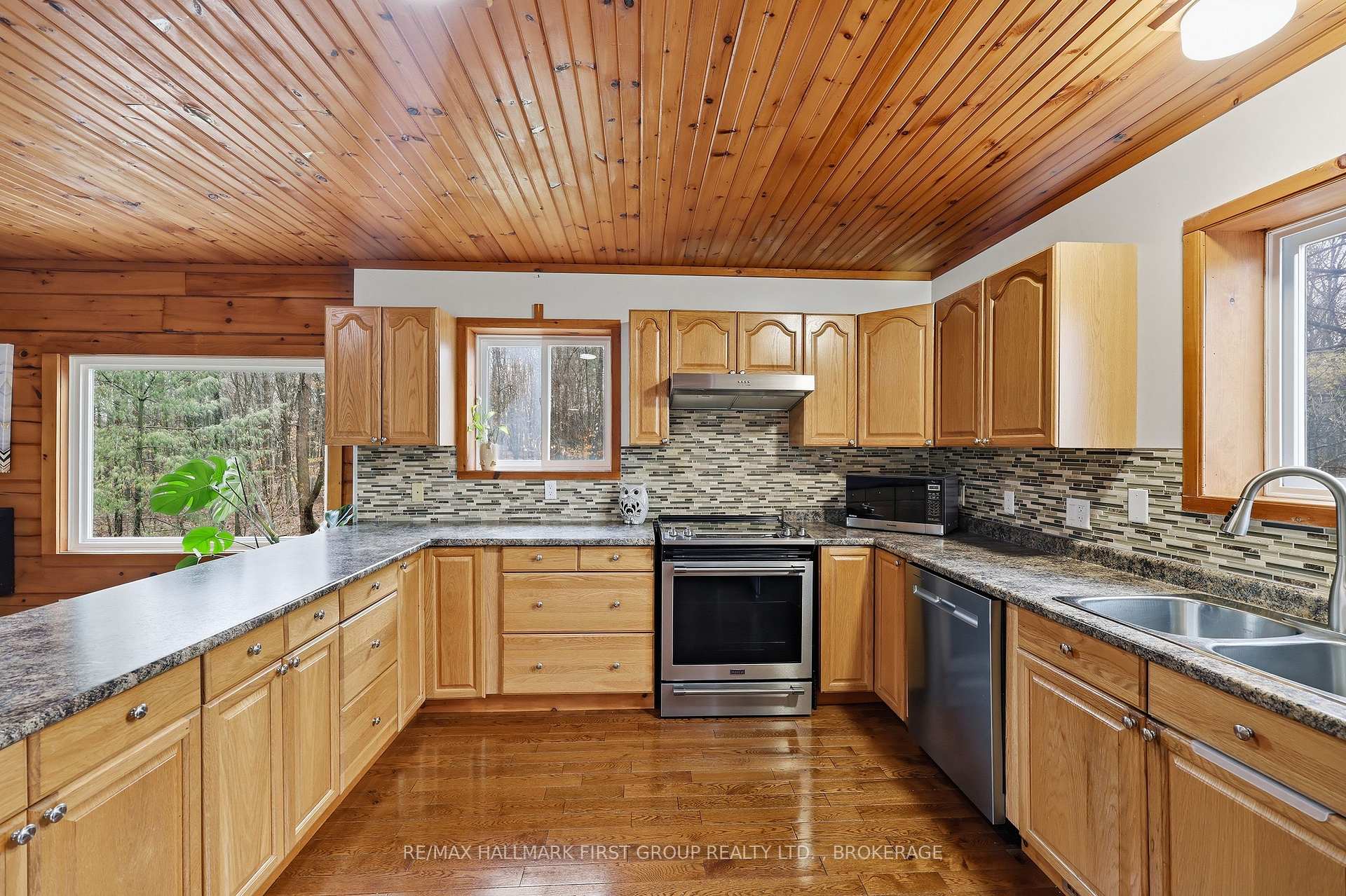 Photo 10 of 2723 Desert Lake Road, Frontenac, Frontenac South — HOMEH