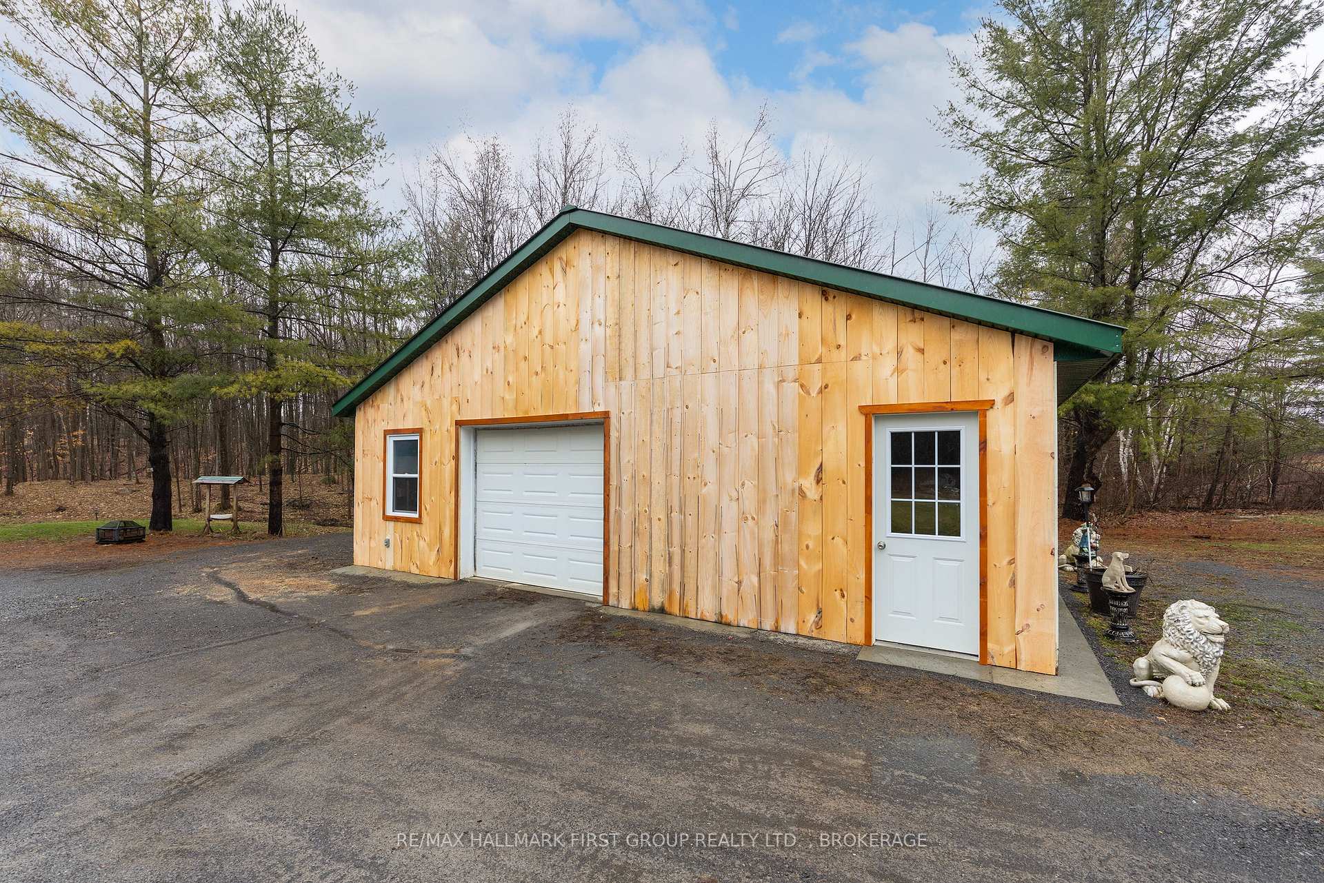 Photo 43 of 2723 Desert Lake Road, Frontenac, Frontenac South — HOMEH