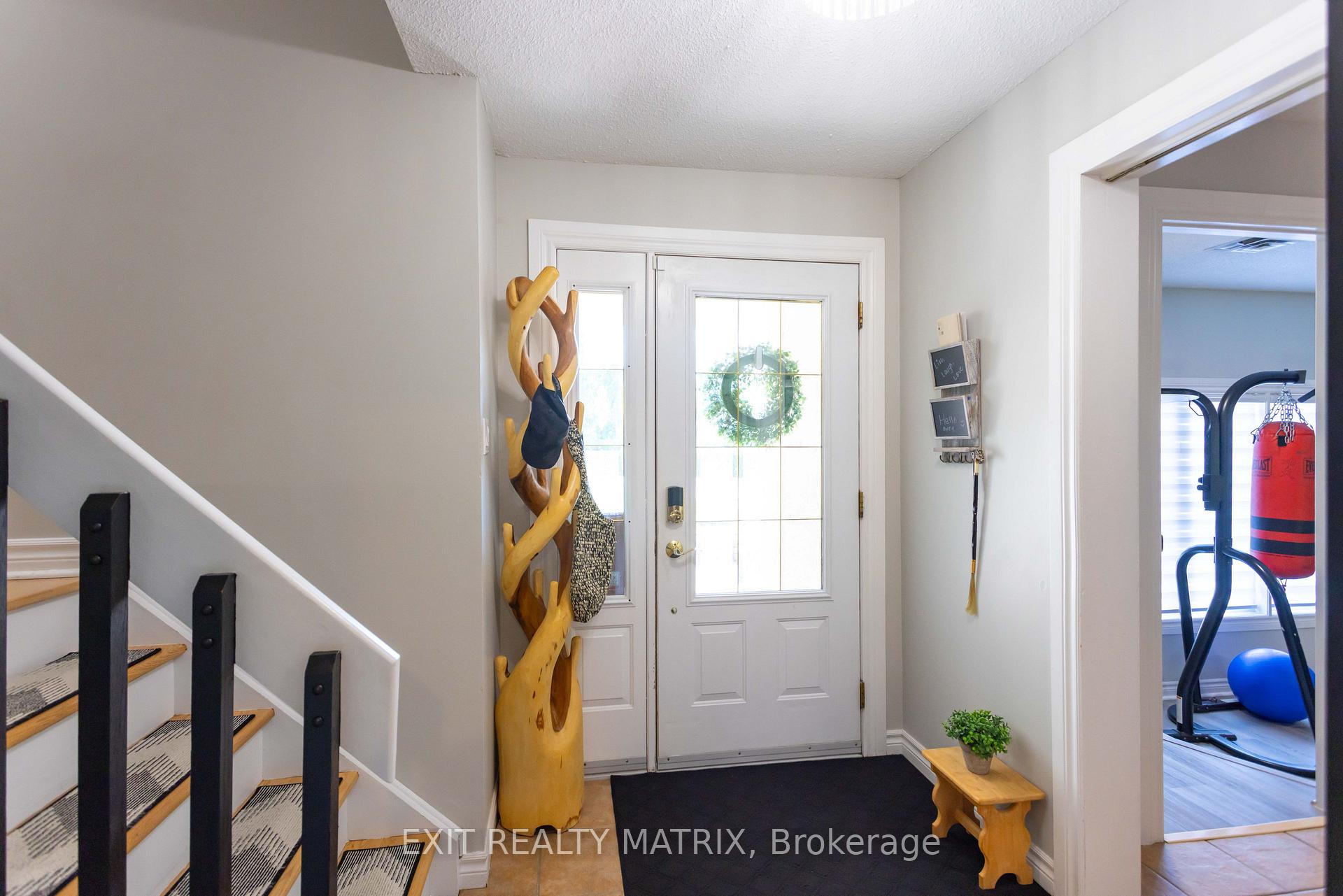 Photo 3 of 8399 Rowan Drive, Ottawa, Metcalfe — HOMEH