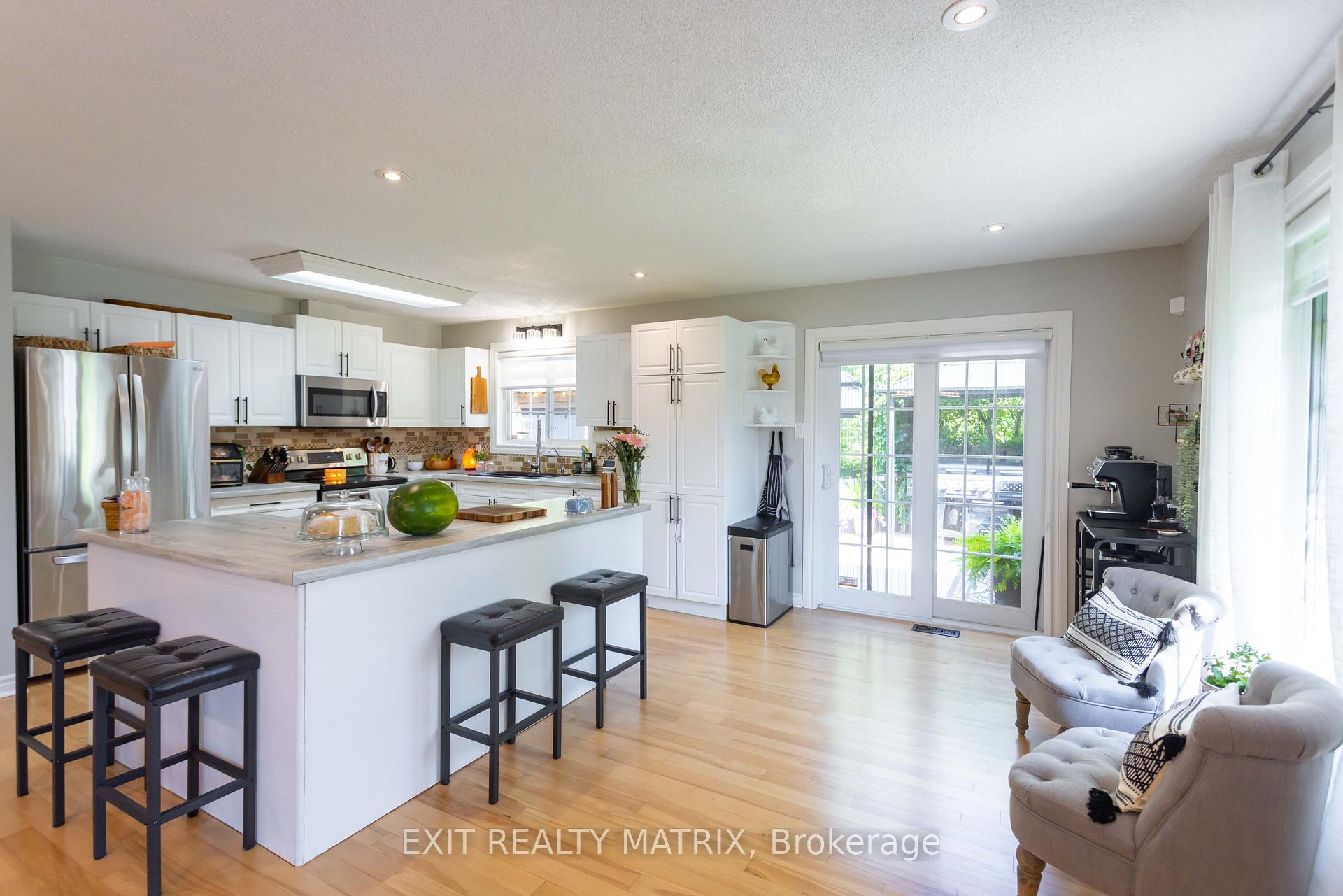Photo 7 of 8399 Rowan Drive, Ottawa, Metcalfe — HOMEH