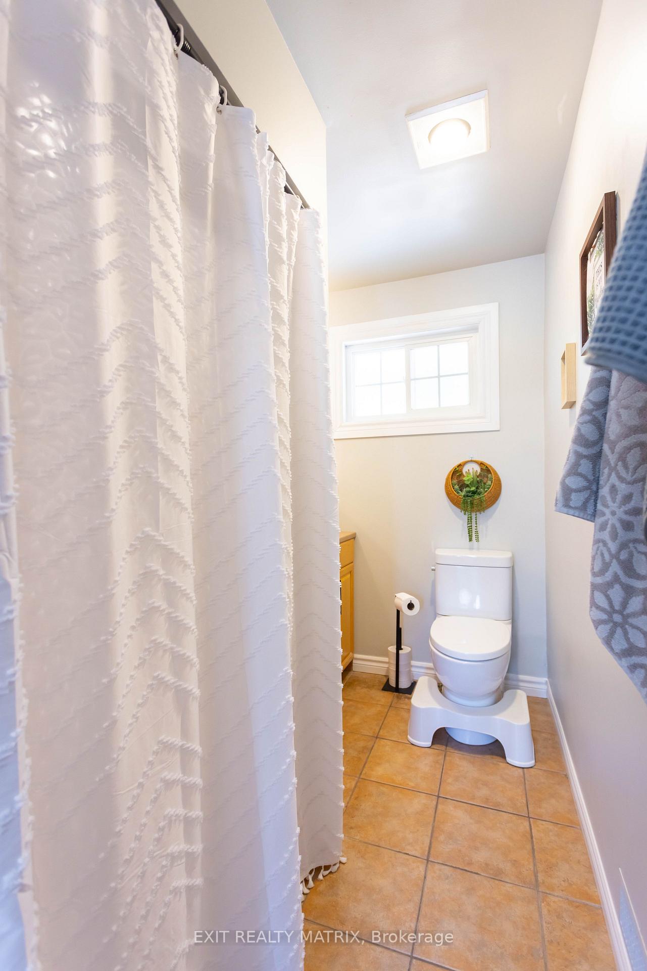 Photo 25 of 8399 Rowan Drive, Ottawa, Metcalfe — HOMEH