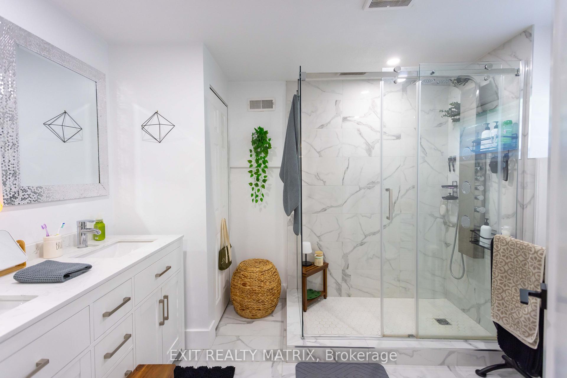 Photo 32 of 8399 Rowan Drive, Ottawa, Metcalfe — HOMEH