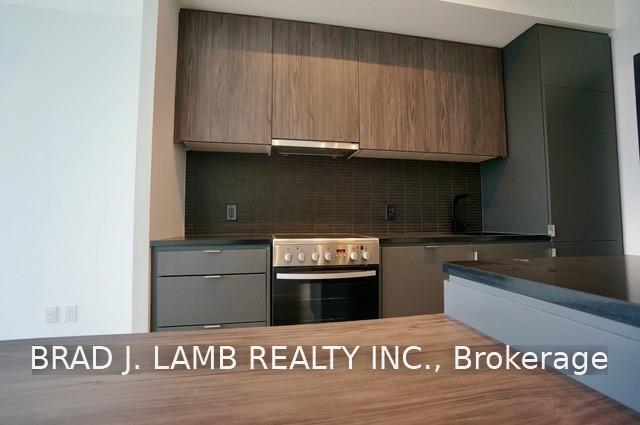 Photo 3 of Unit 802, 7 Smith Crescent, Etobicoke, Stonegate-Queensway — HOMEH