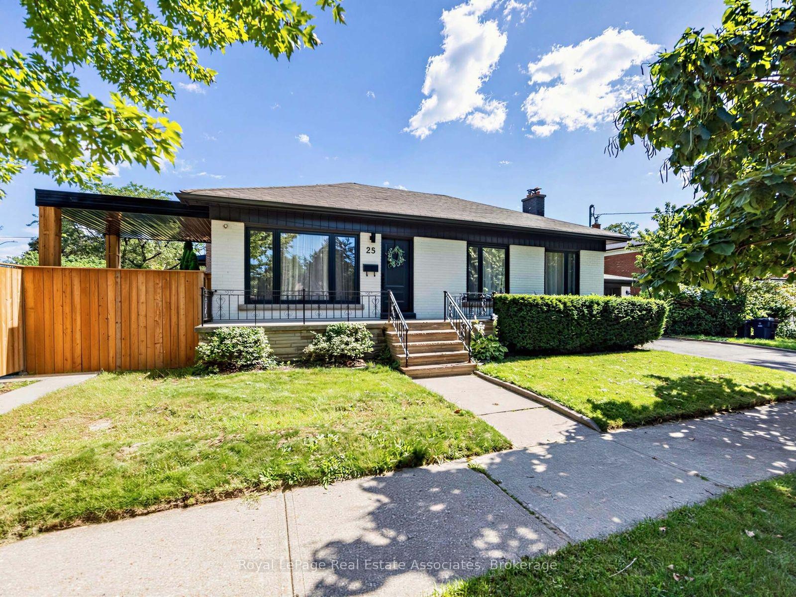 Photo 1 of 25 Treeview Drive, Etobicoke, Alderwood — HOMEH