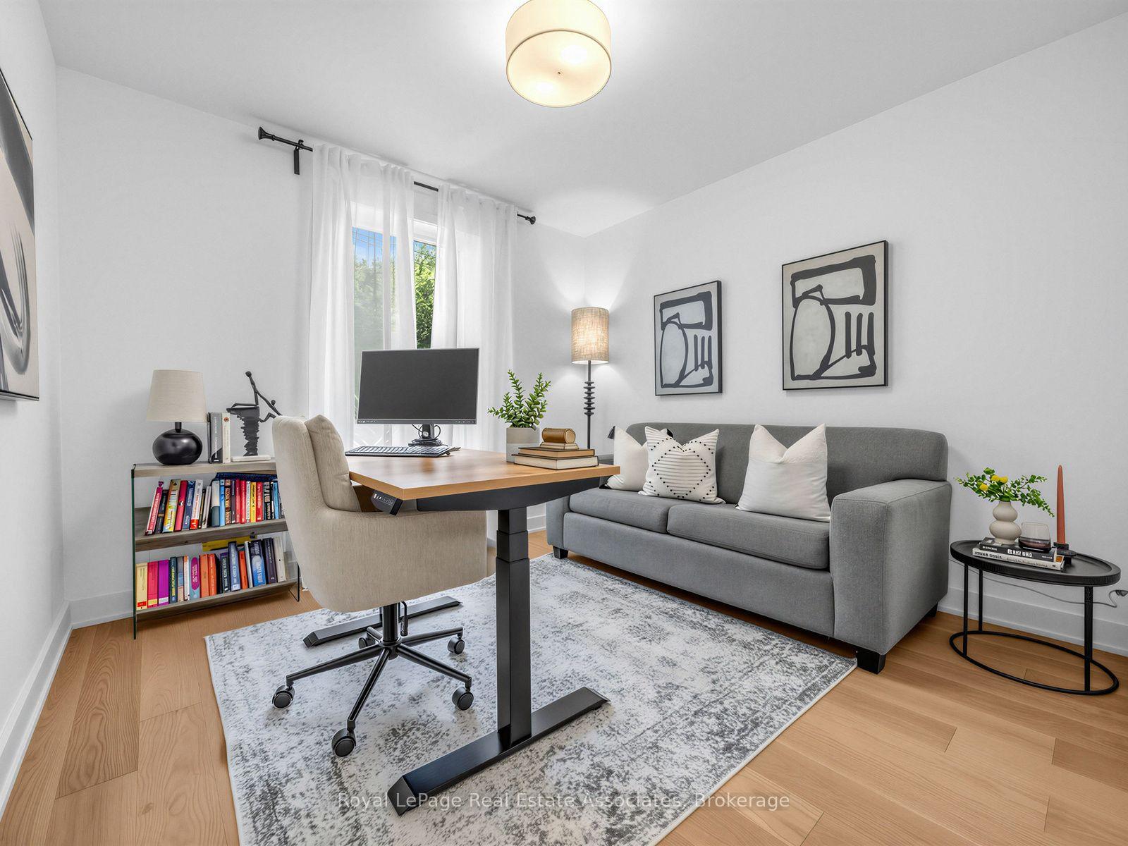 Photo 20 of 25 Treeview Drive, Etobicoke, Alderwood — HOMEH