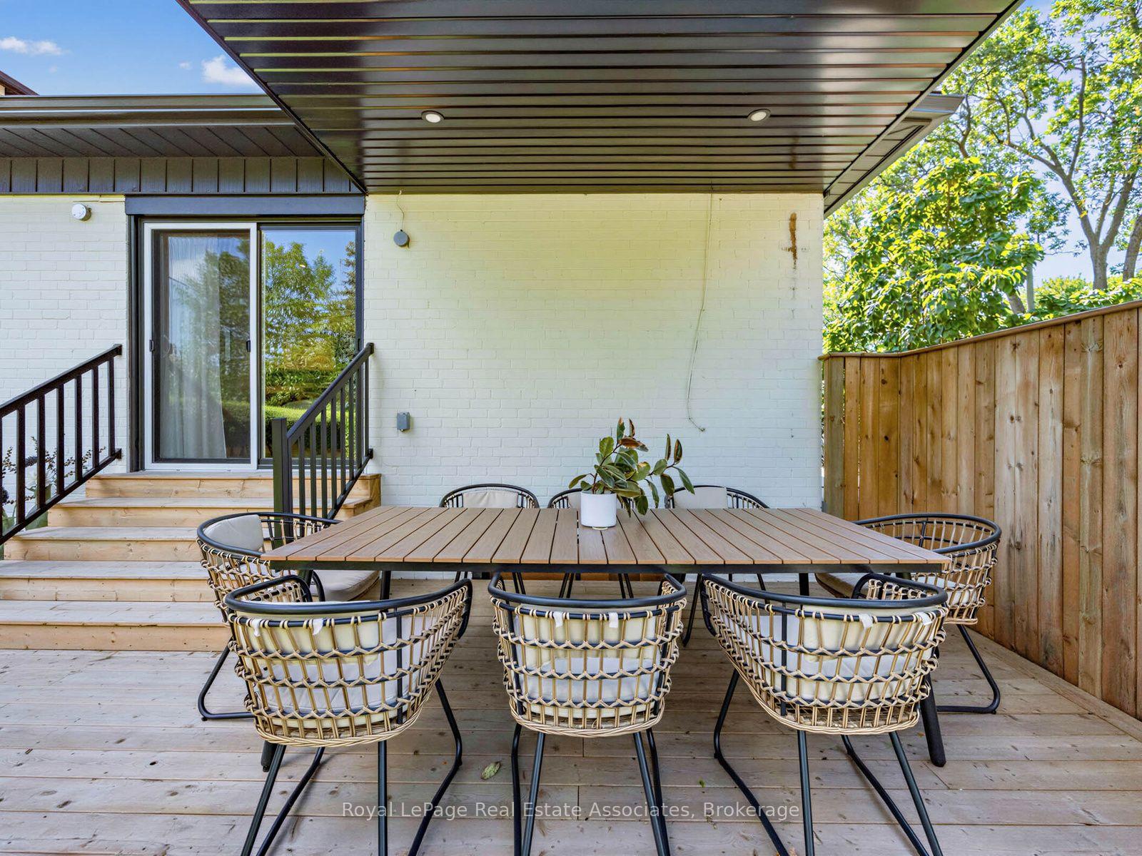 Photo 30 of 25 Treeview Drive, Etobicoke, Alderwood — HOMEH