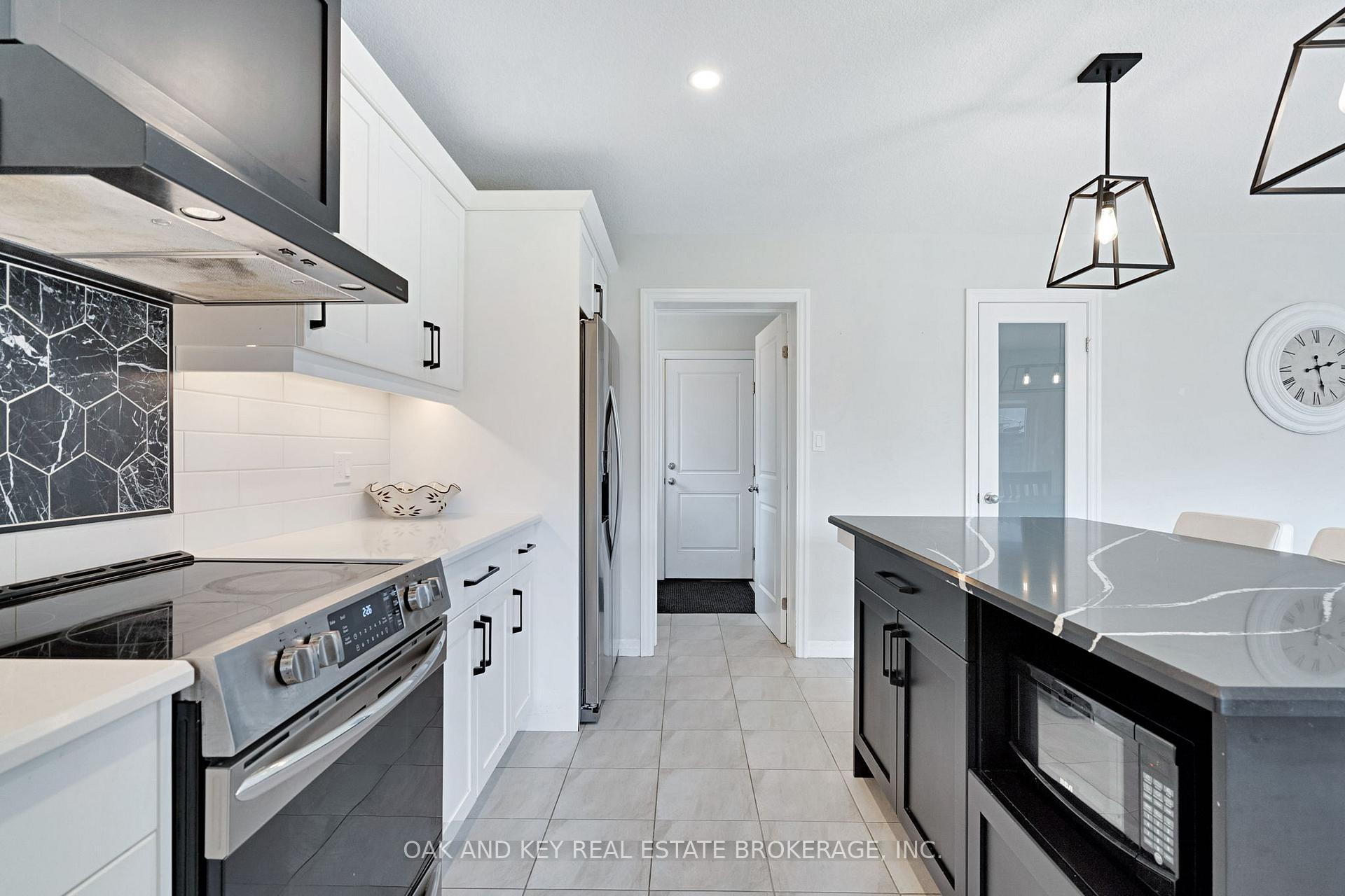 Photo 16 of 48 Ambrosia Path, St. Thomas — HOMEH