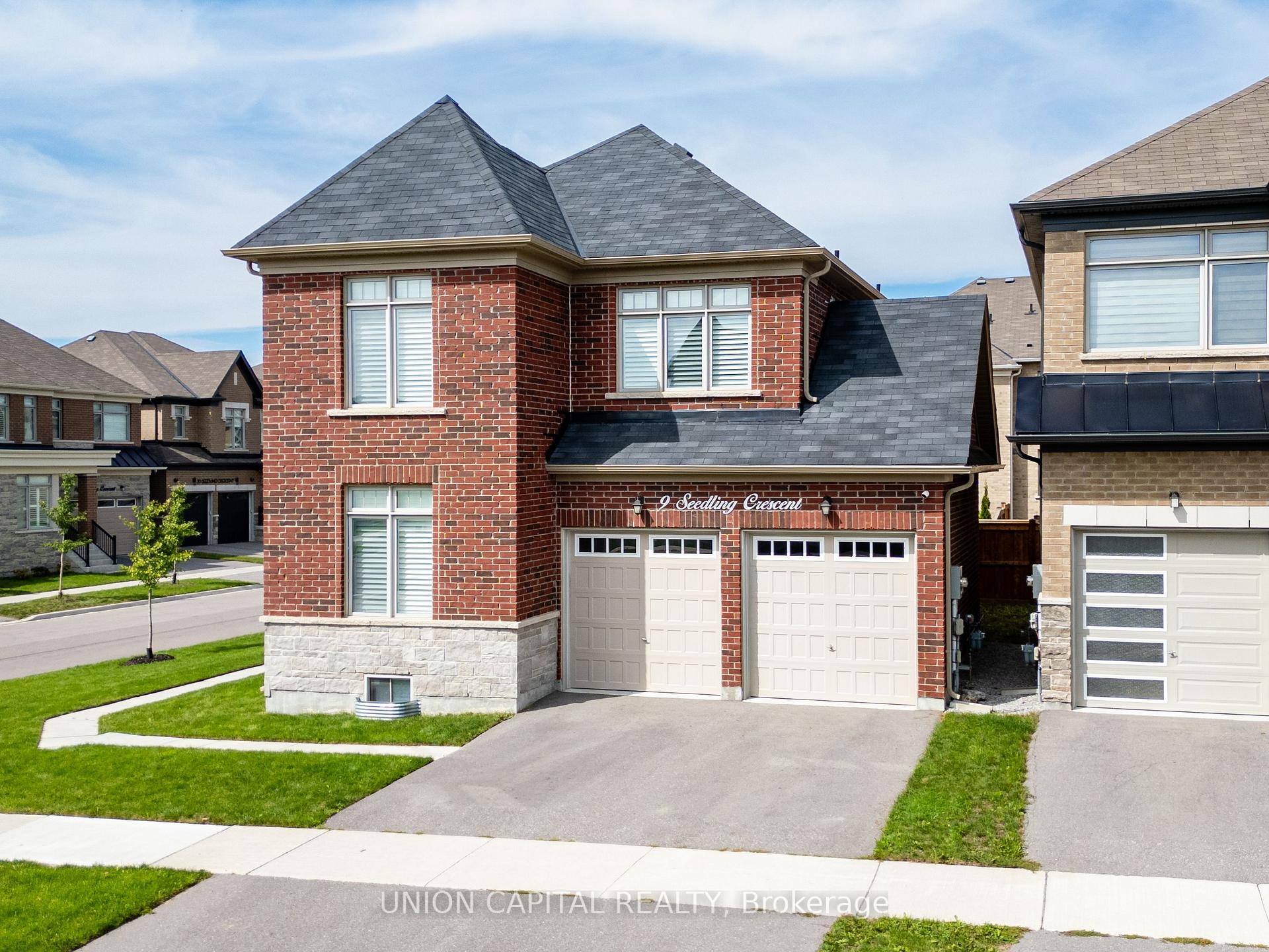 Photo 1 of 9 Seedling Crescent, Whitchurch-Stouffville, Stouffville — HOMEH
