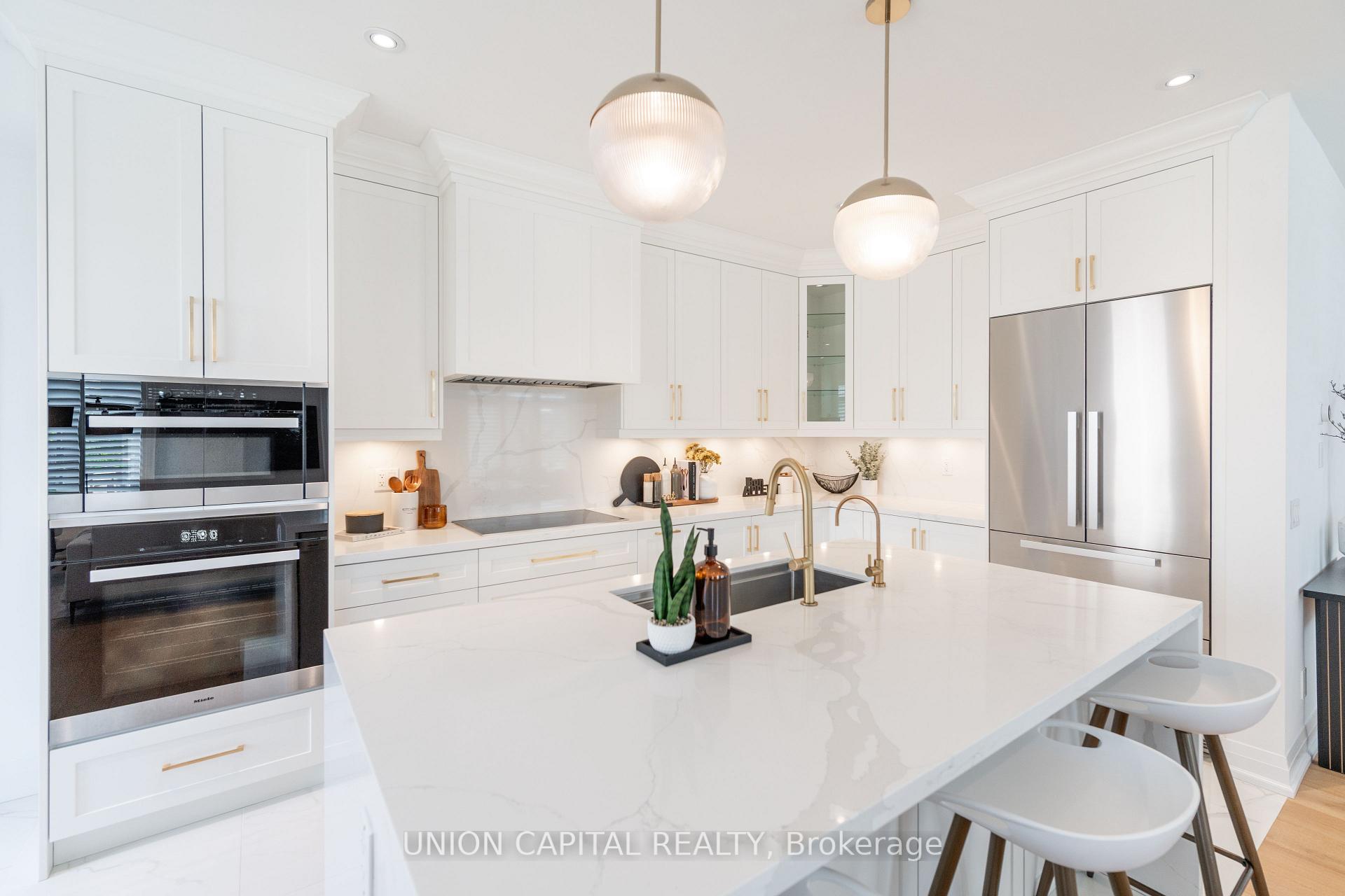 Photo 8 of 9 Seedling Crescent, Whitchurch-Stouffville, Stouffville — HOMEH