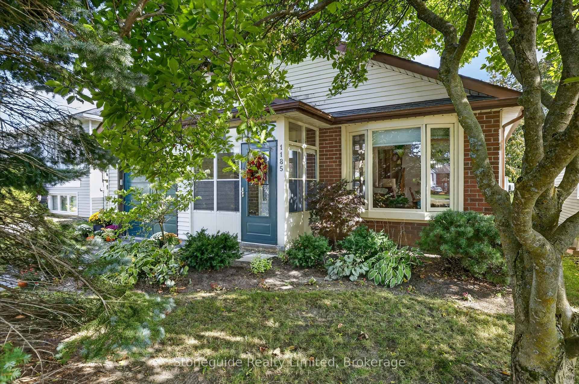 Photo 2 of 1185 Huntington Circle, Peterborough, Otonabee Ward 1 — HOMEH